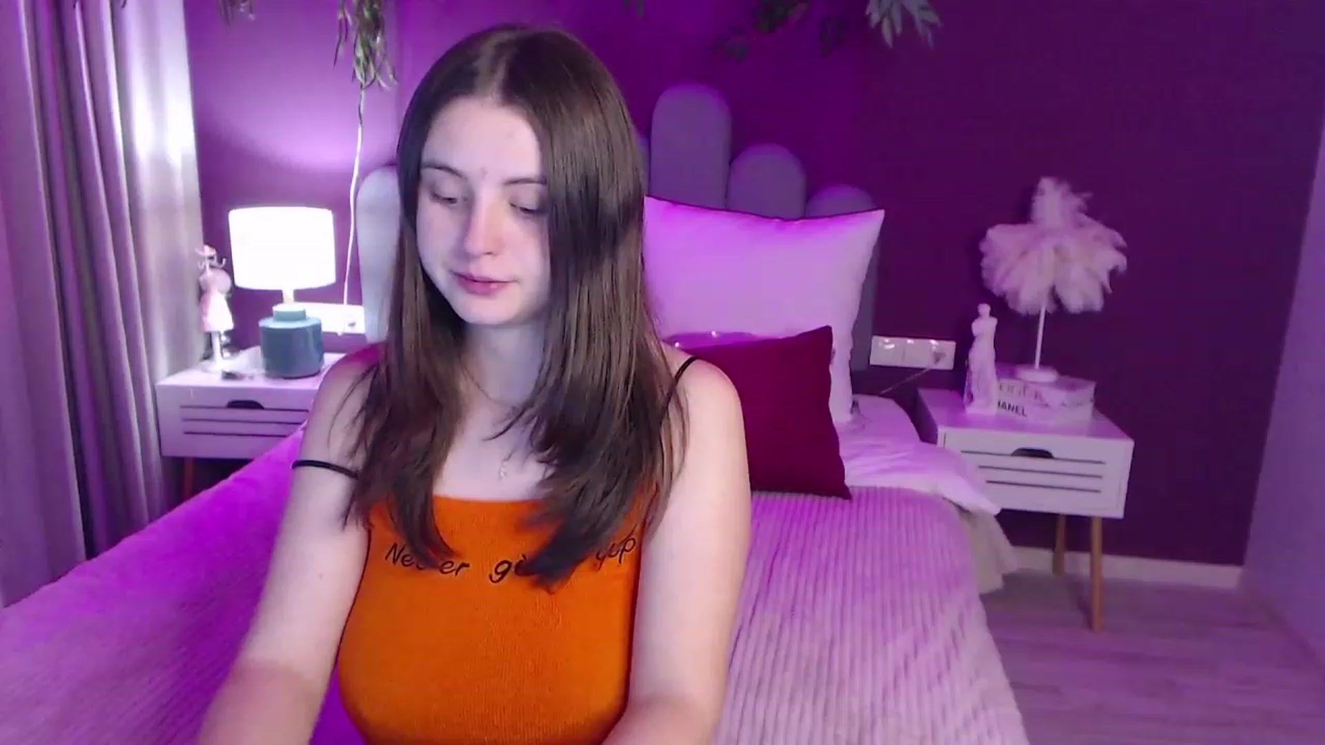 Gallery image thumbnail from ElsaJones's myfreecams stream on, 11/18/2022, 20:08 image 11 of 20