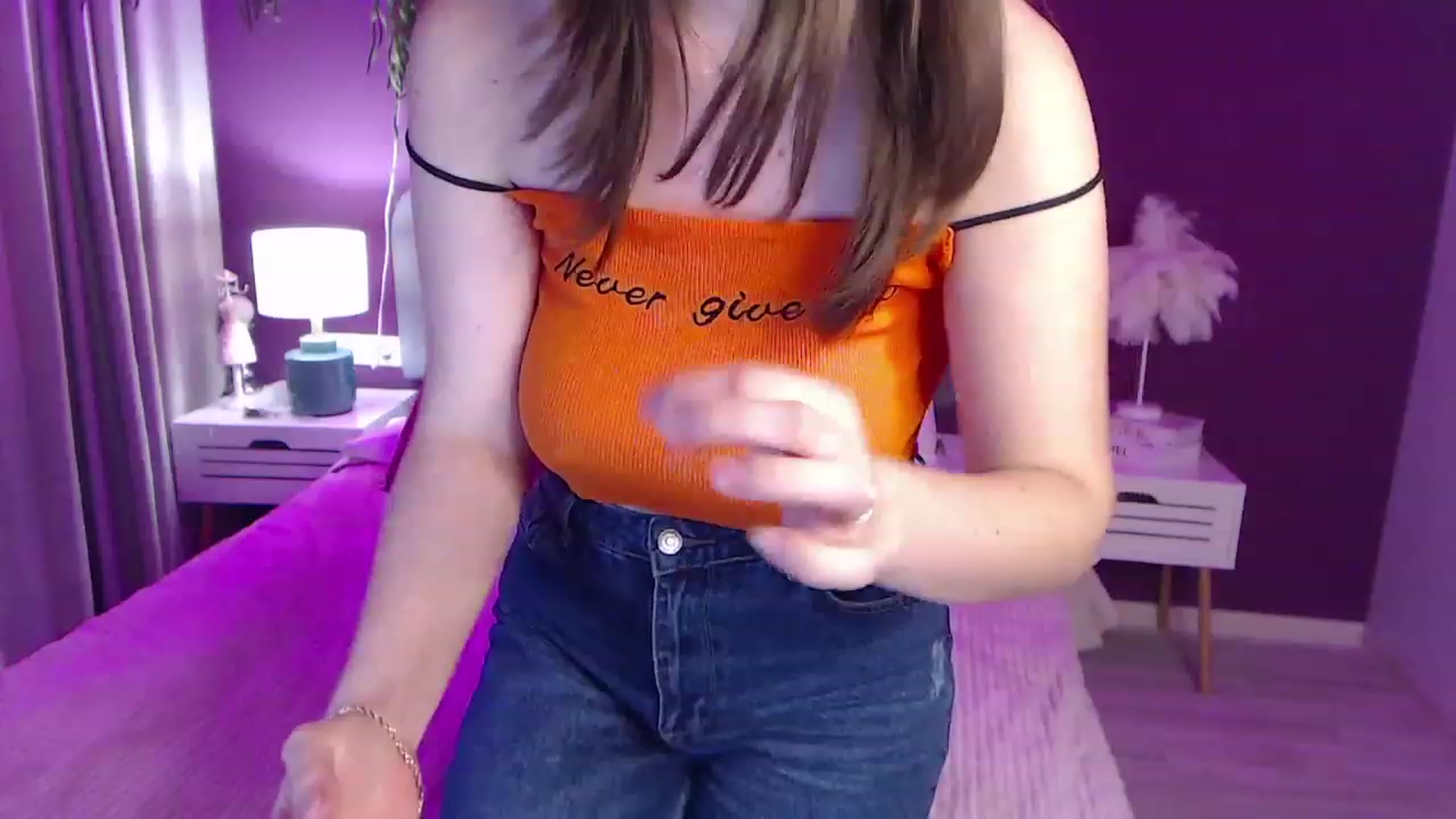 Gallery image thumbnail from ElsaJones's myfreecams stream on, 11/18/2022, 20:08 image 9 of 20