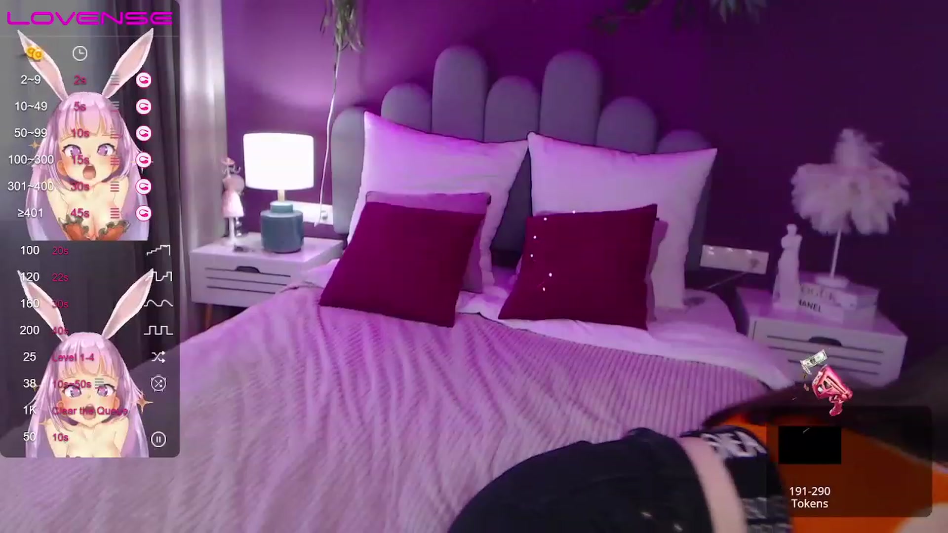 Gallery image thumbnail from ElsaJones's myfreecams stream on, 11/19/2022, 11:19 image 19 of 20