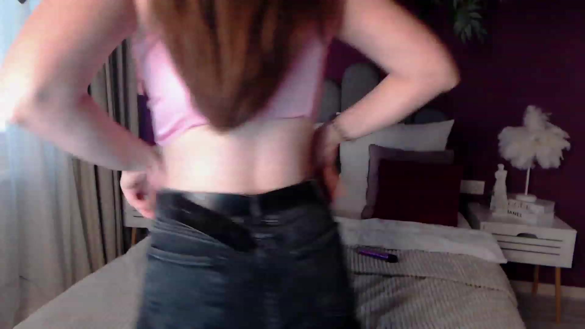Gallery image thumbnail from ElsaJones's myfreecams stream on, 11/24/2022, 07:07 image 6 of 20