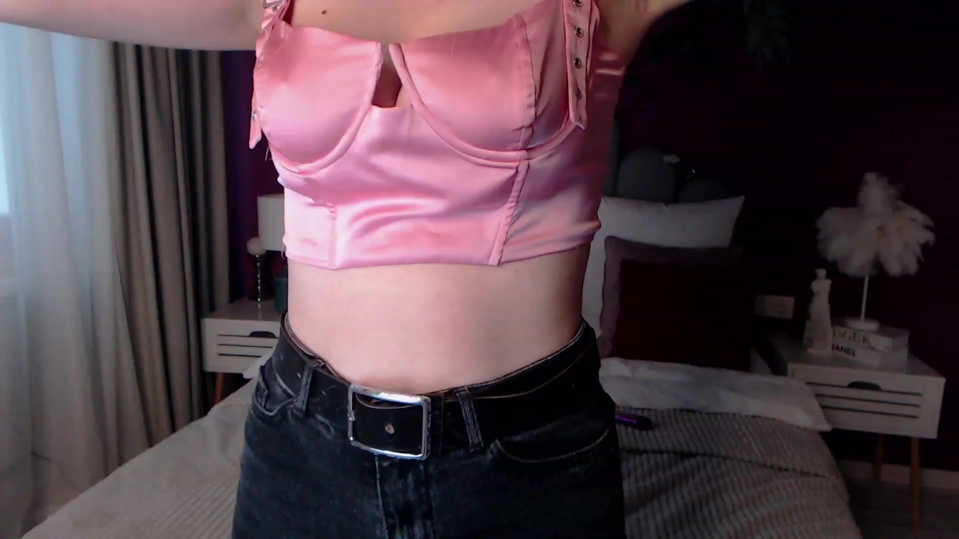 Gallery image thumbnail from ElsaJones's myfreecams stream on, 11/24/2022, 07:07 image 5 of 20