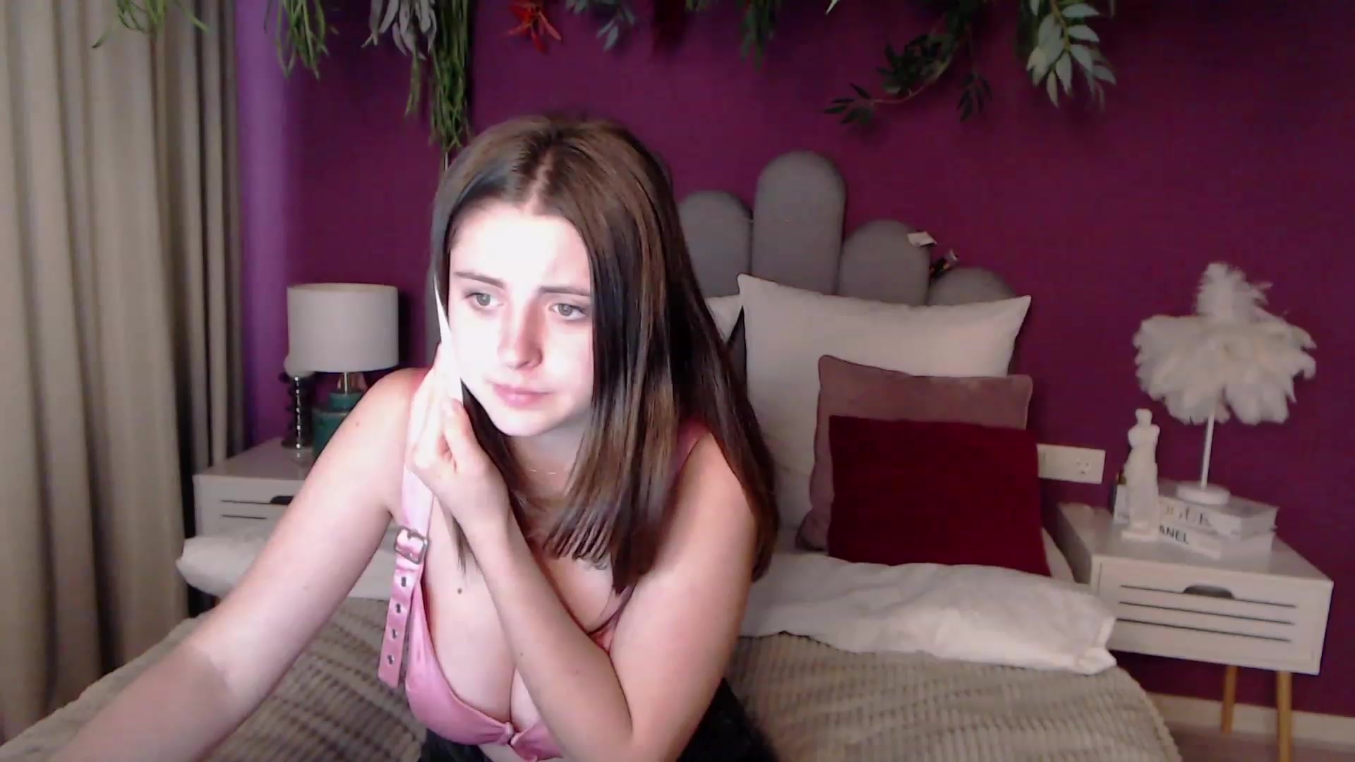 Gallery image thumbnail from ElsaJones's myfreecams stream on, 11/24/2022, 08:53 image 8 of 20