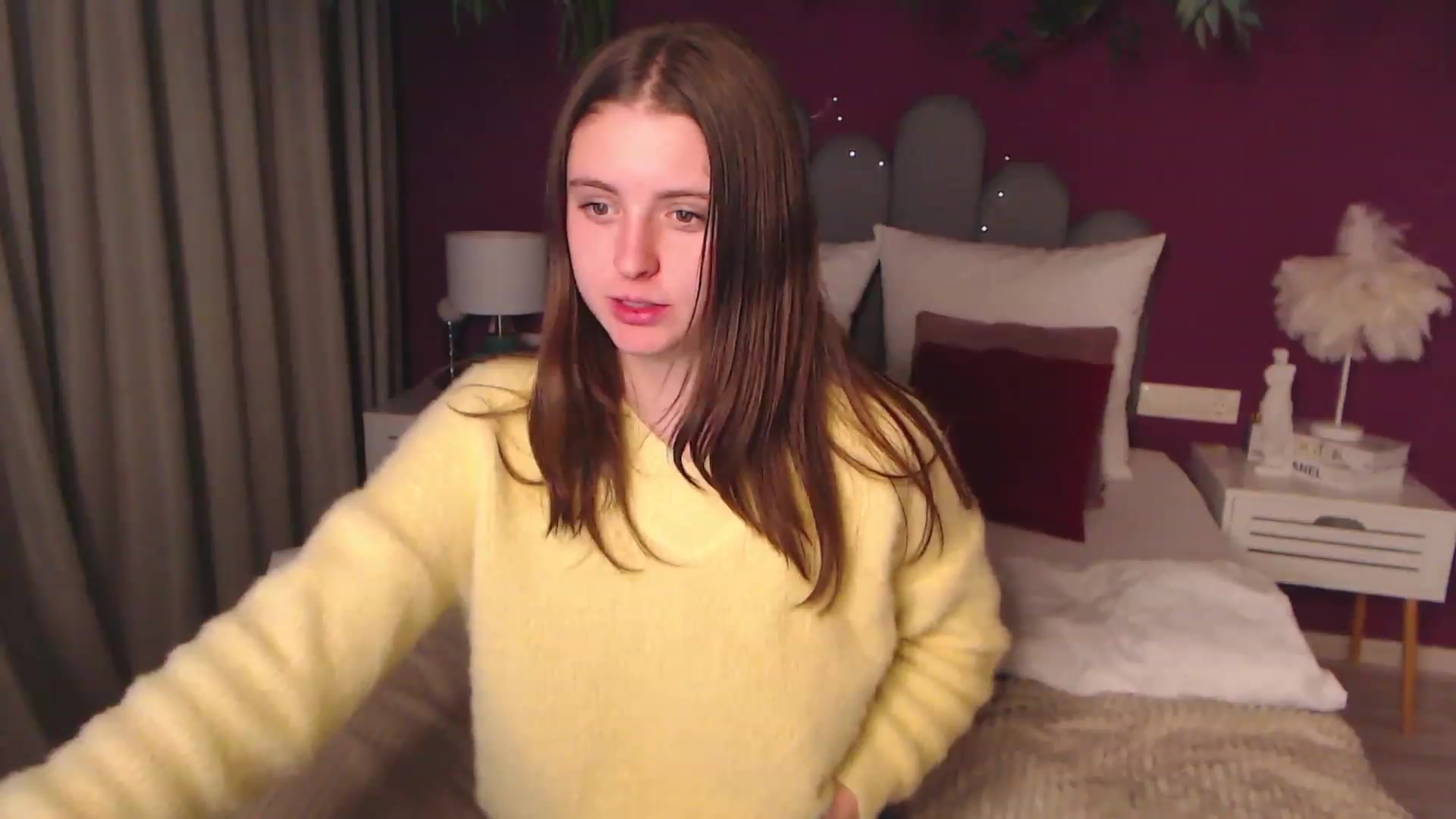 Gallery image thumbnail from ElsaJones's myfreecams stream on, 11/25/2022, 14:39 image 19 of 20