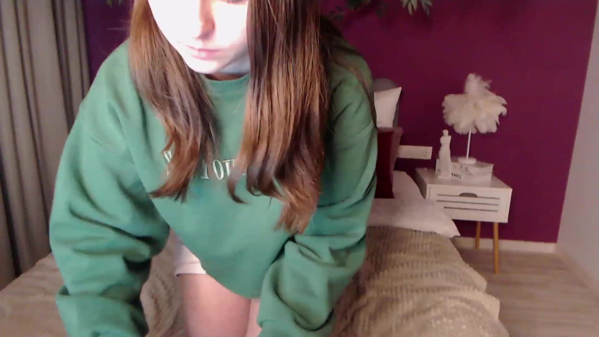 Gallery image thumbnail from ElsaJones's myfreecams stream on, 11/26/2022, 14:00 image 20 of 20