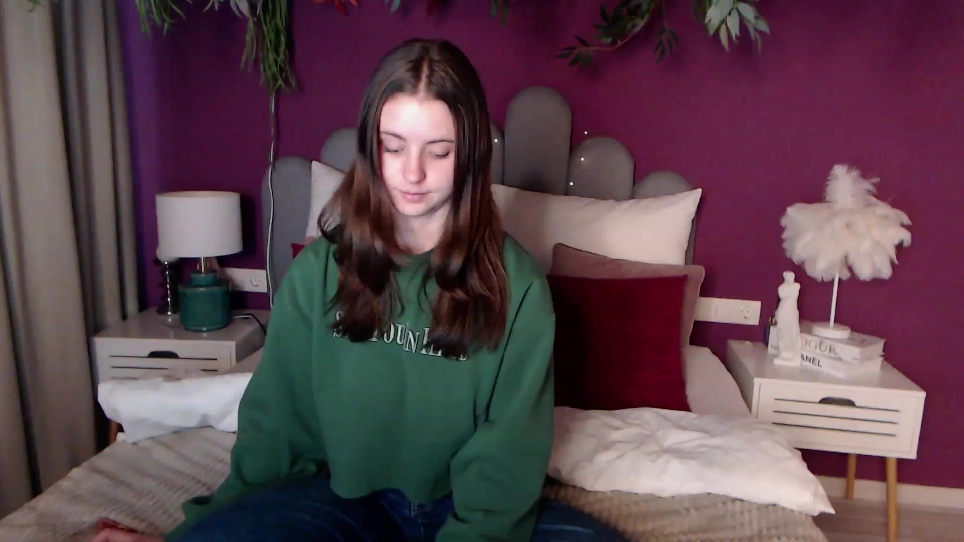 Gallery image thumbnail from ElsaJones's myfreecams stream on, 11/26/2022, 14:00 image 2 of 20