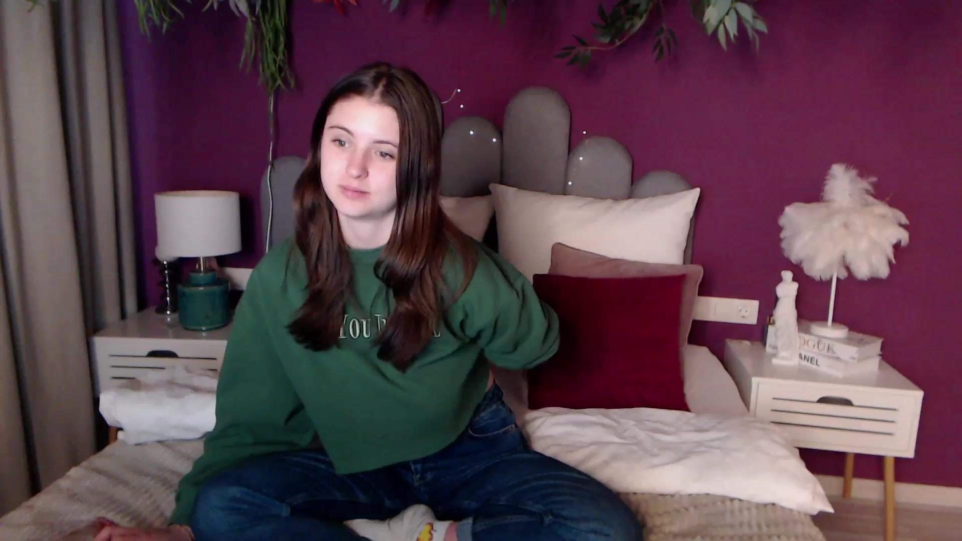Gallery image thumbnail from ElsaJones's myfreecams stream on, 11/26/2022, 14:00 image 5 of 20
