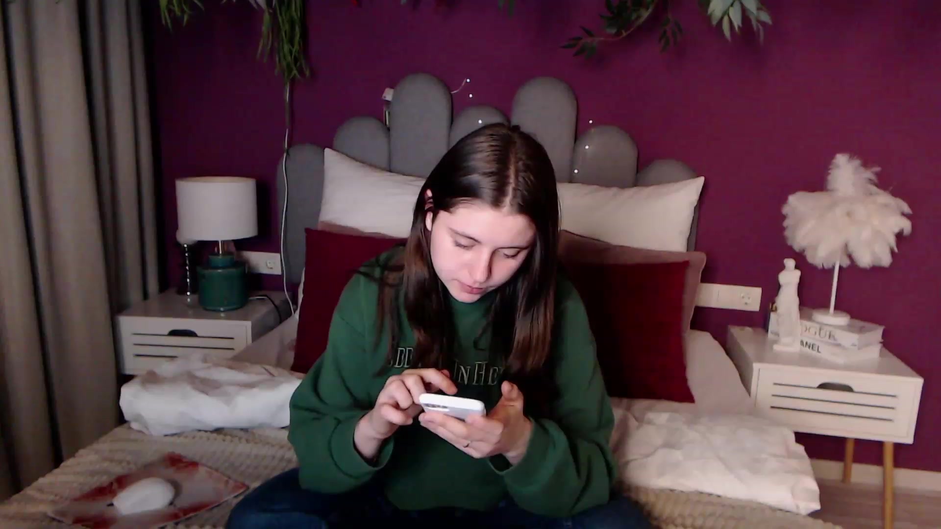 Gallery image thumbnail from ElsaJones's myfreecams stream on, 11/26/2022, 16:01 image 19 of 20