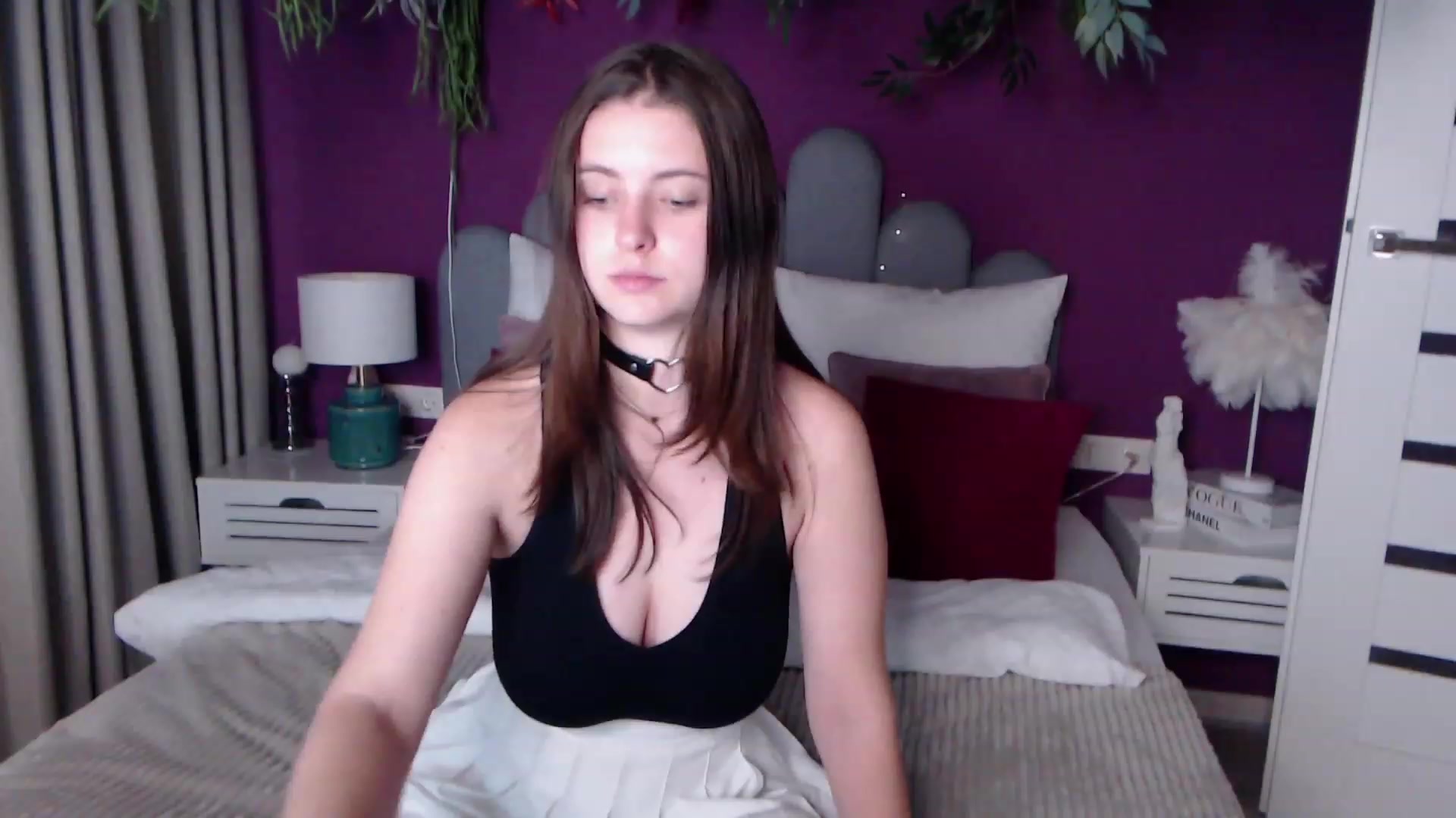 Gallery image thumbnail from ElsaJones's myfreecams stream on, 12/01/2022, 14:11 image 1 of 20