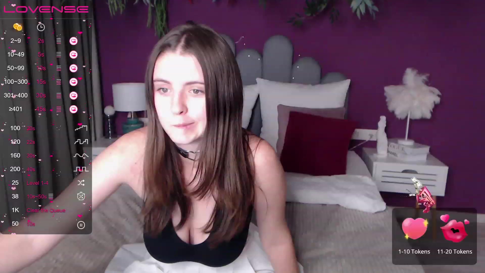 Gallery image thumbnail from ElsaJones's myfreecams stream on, 12/01/2022, 17:12 image 17 of 20