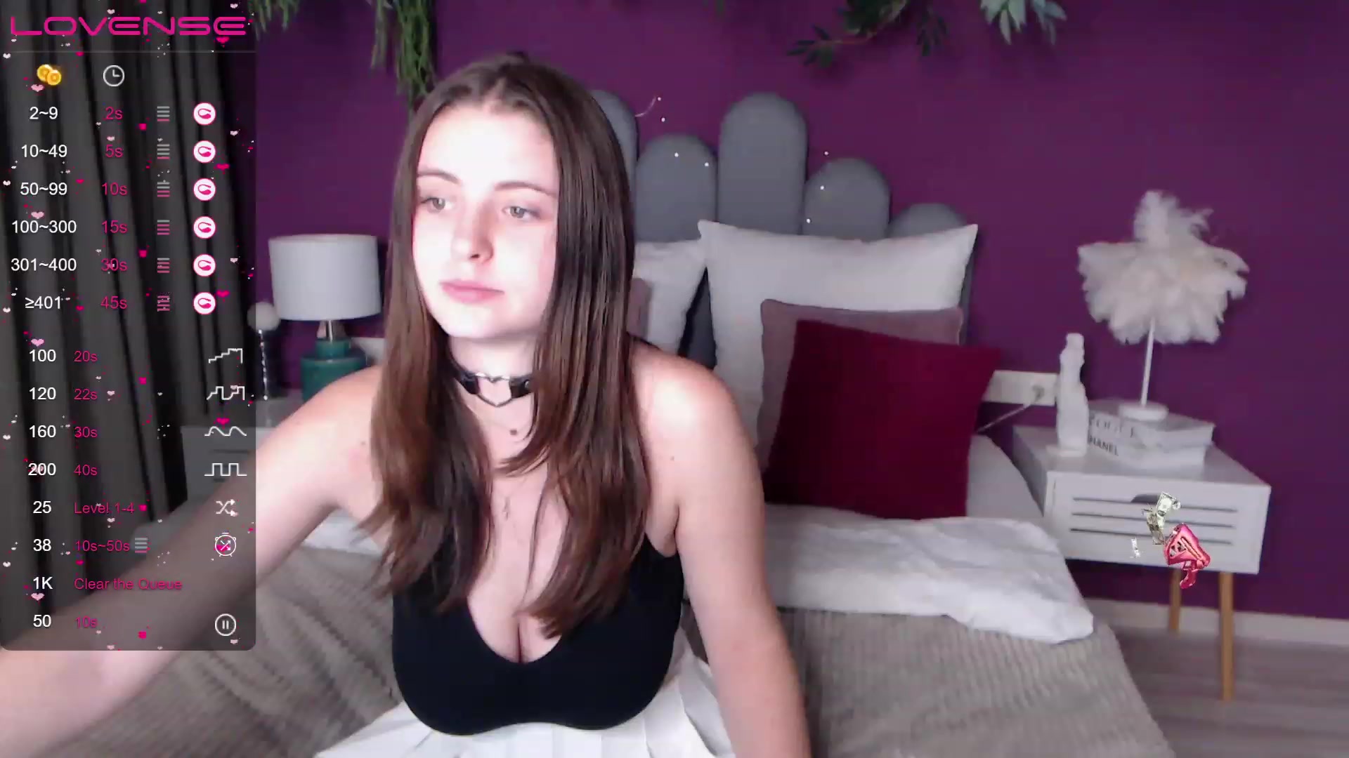 Gallery image thumbnail from ElsaJones's myfreecams stream on, 12/01/2022, 17:12 image 19 of 20