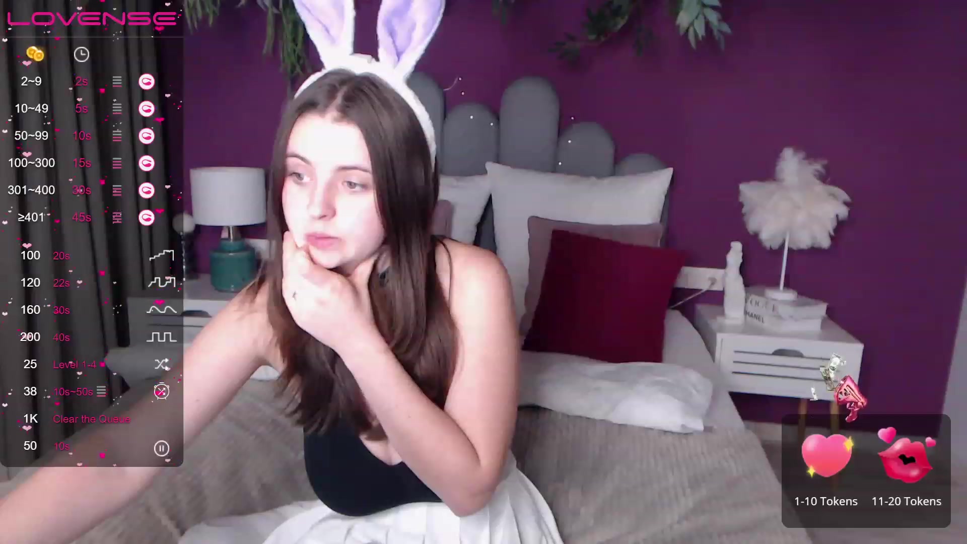Gallery image thumbnail from ElsaJones's myfreecams stream on, 12/01/2022, 18:06 image 12 of 20