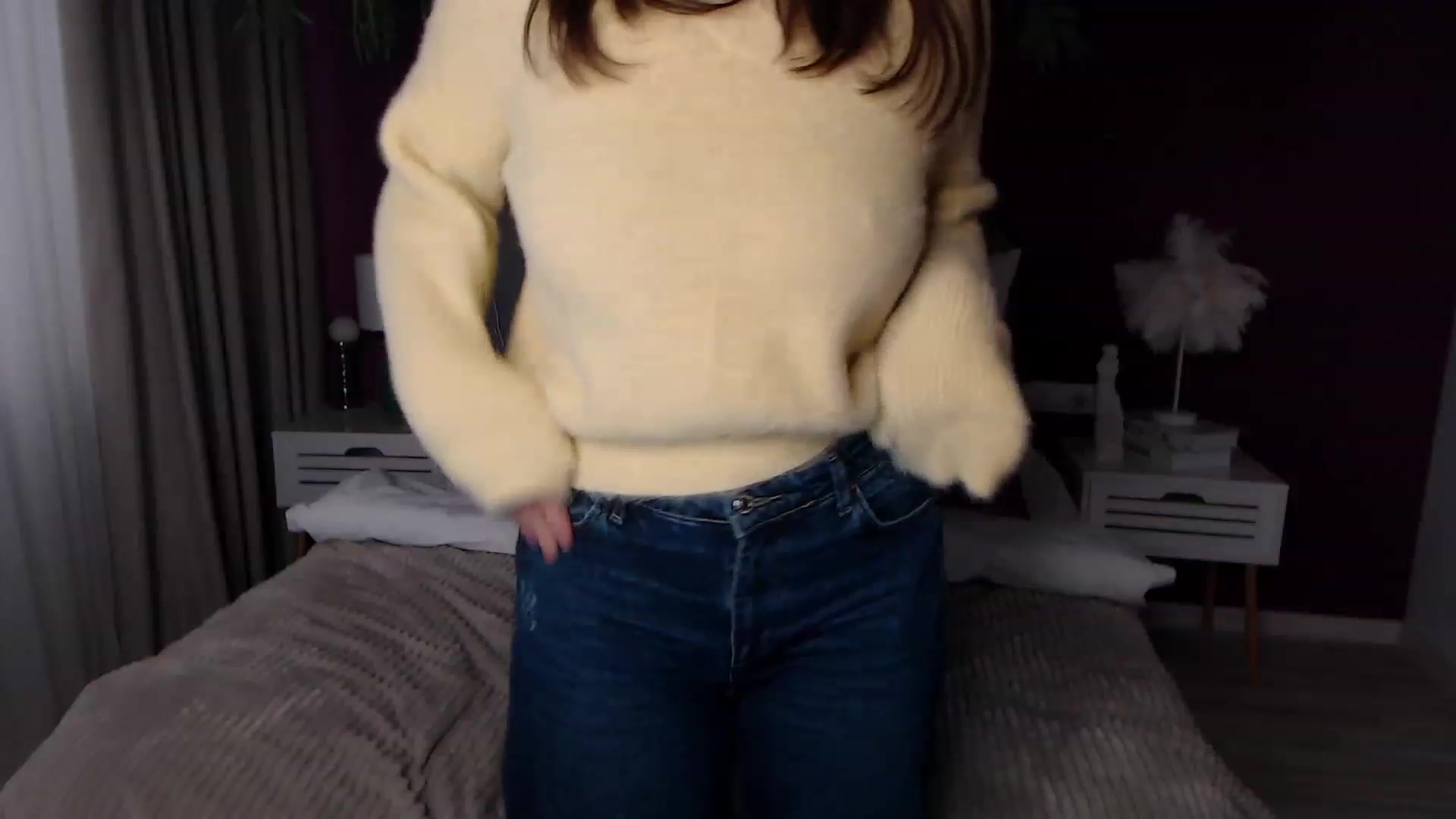 Gallery image thumbnail from ElsaJones's myfreecams stream on, 12/02/2022, 09:32 image 6 of 20