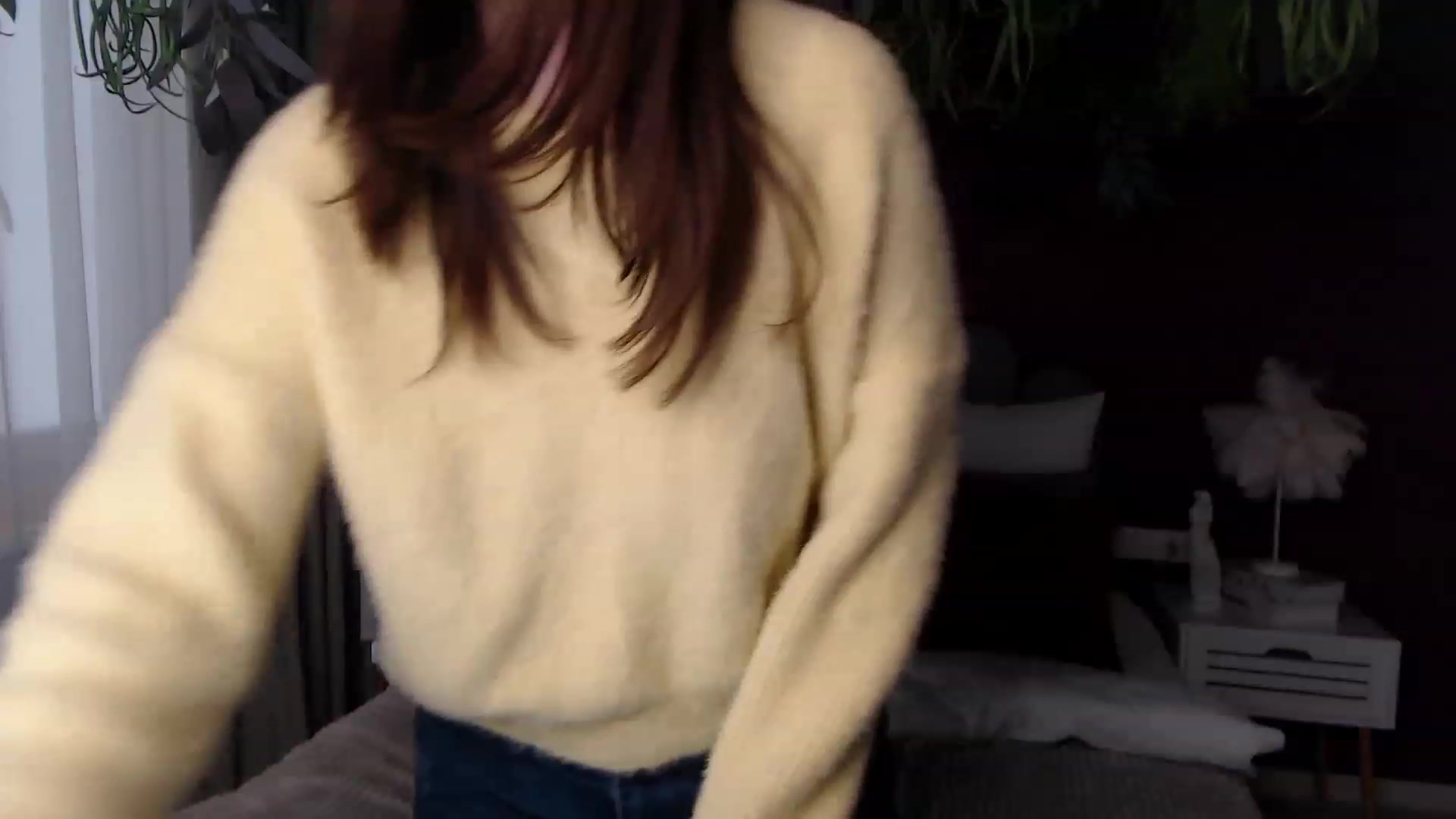 Gallery image thumbnail from ElsaJones's myfreecams stream on, 12/02/2022, 09:32 image 8 of 20
