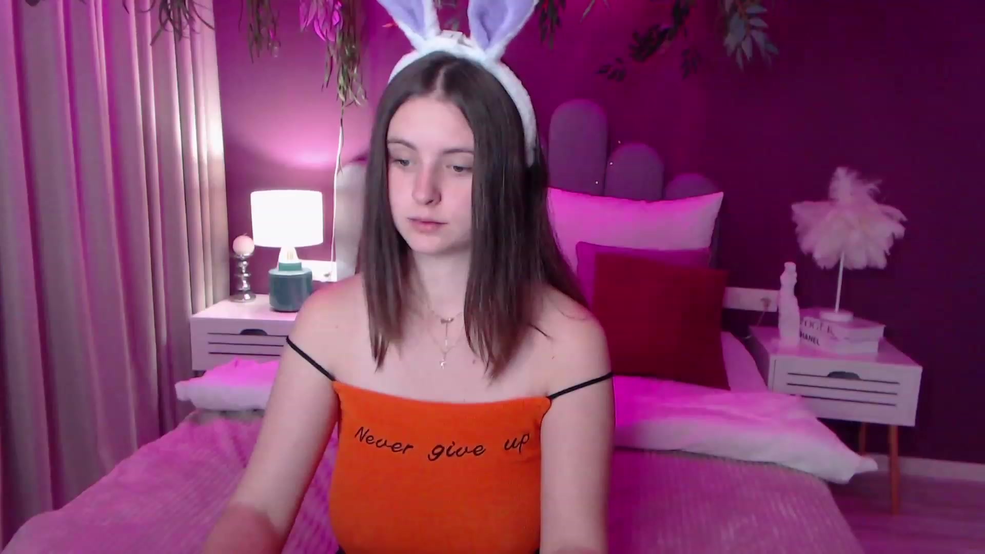 Gallery image thumbnail from ElsaJones's myfreecams stream on, 12/03/2022, 13:23 image 5 of 20