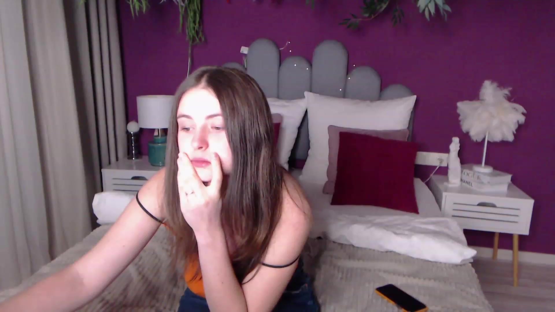 Gallery image thumbnail from ElsaJones's myfreecams stream on, 12/03/2022, 17:44 image 16 of 20