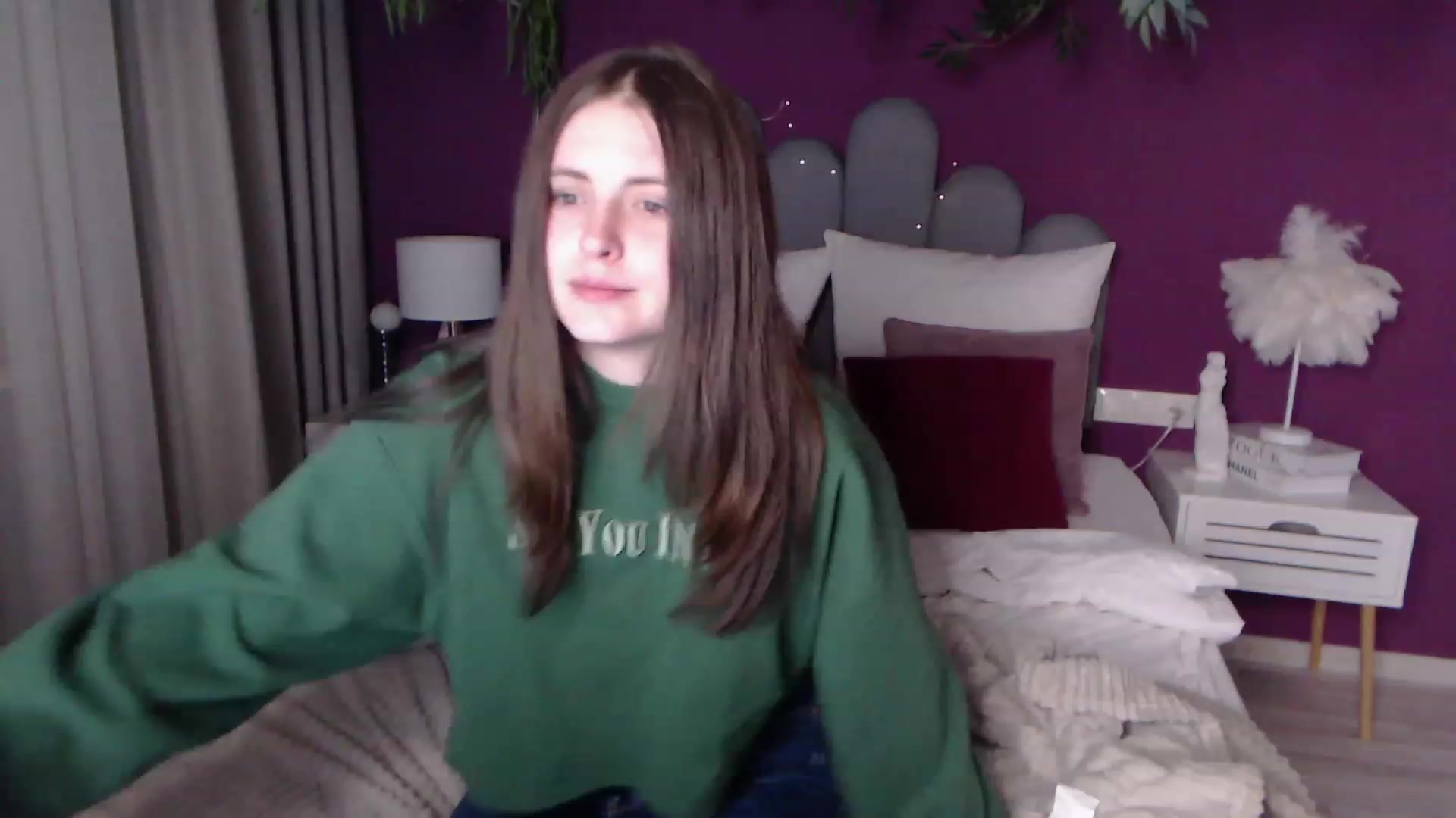 Gallery image thumbnail from ElsaJones's myfreecams stream on, 12/03/2022, 19:24 image 19 of 20