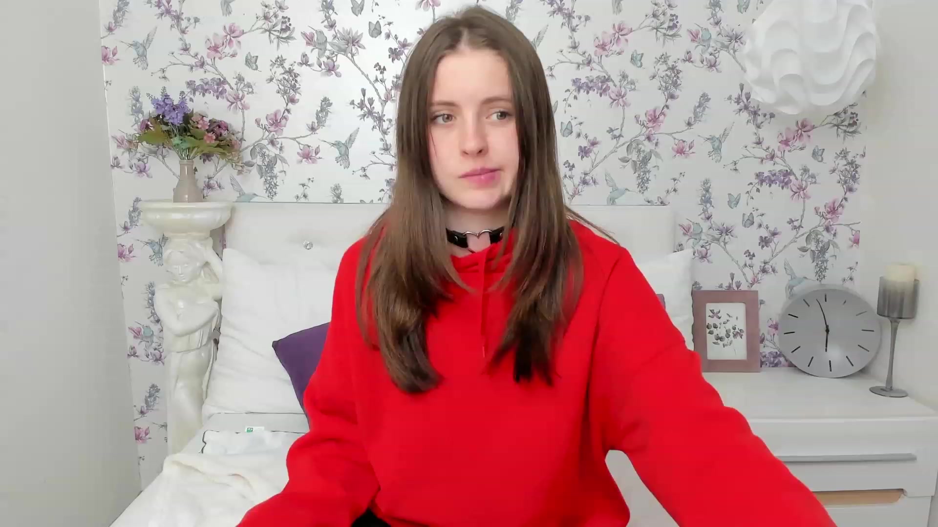 Gallery image thumbnail from ElsaJones's myfreecams stream on, 12/06/2022, 12:04 image 7 of 20