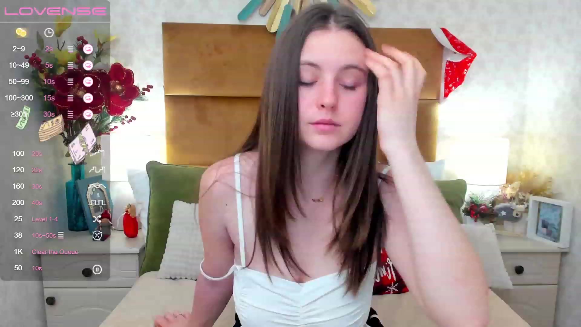 Gallery image thumbnail from ElsaJones's myfreecams stream on, 12/27/2022, 13:48 image 5 of 20