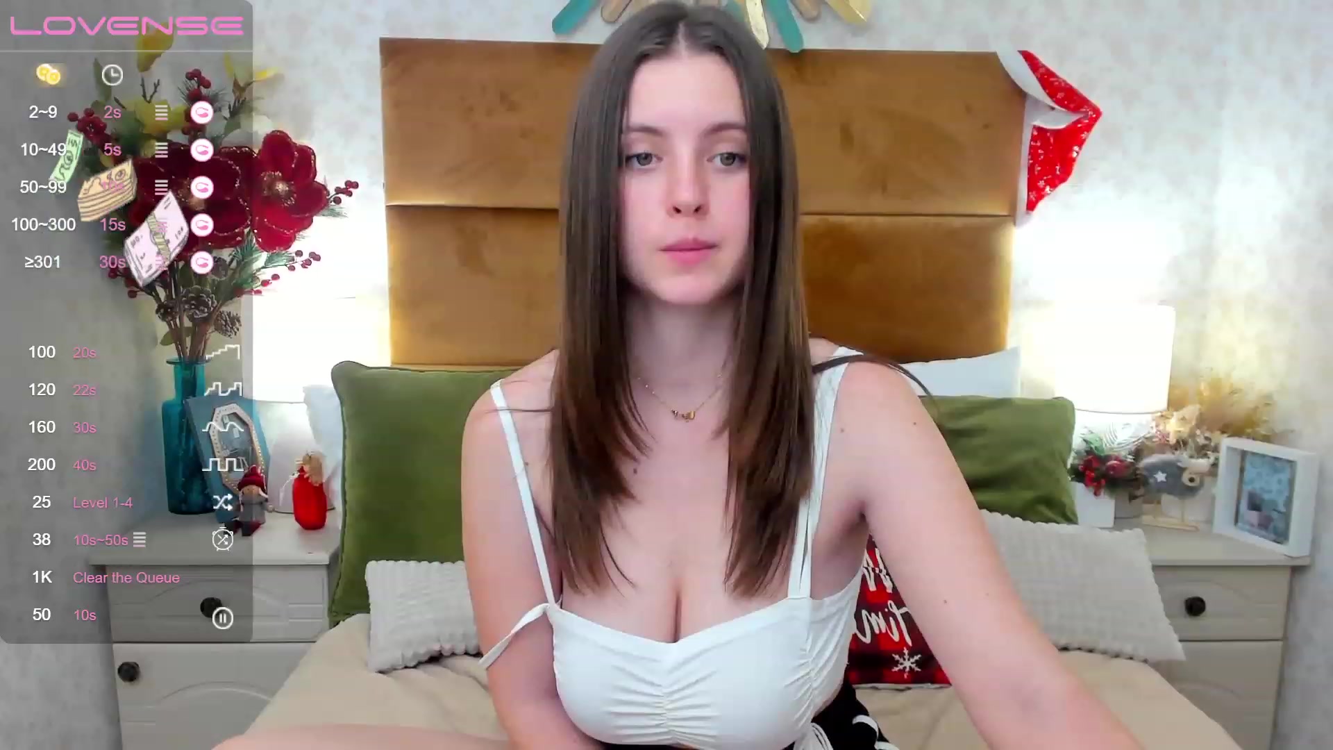 Gallery image thumbnail from ElsaJones's myfreecams stream on, 12/27/2022, 14:42 image 6 of 20
