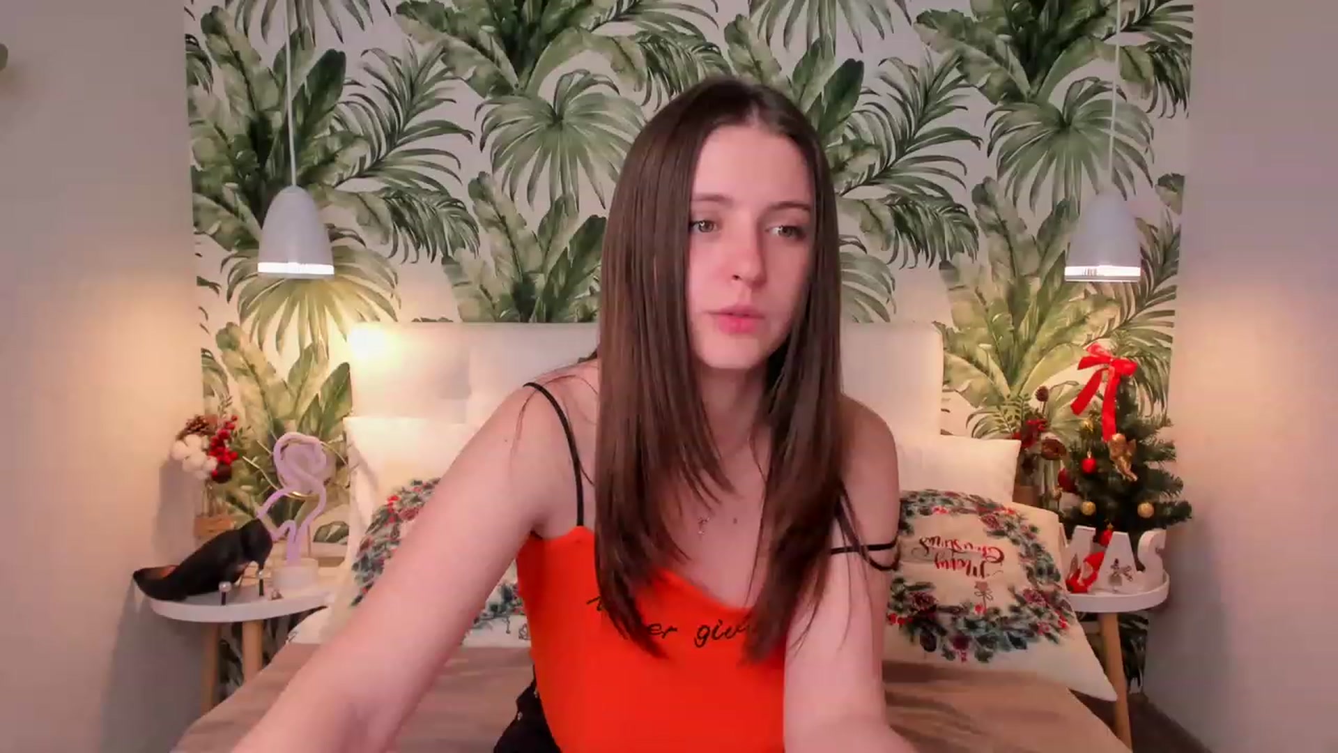 Gallery image thumbnail from ElsaJones's myfreecams stream on, 12/28/2022, 14:41 image 19 of 20