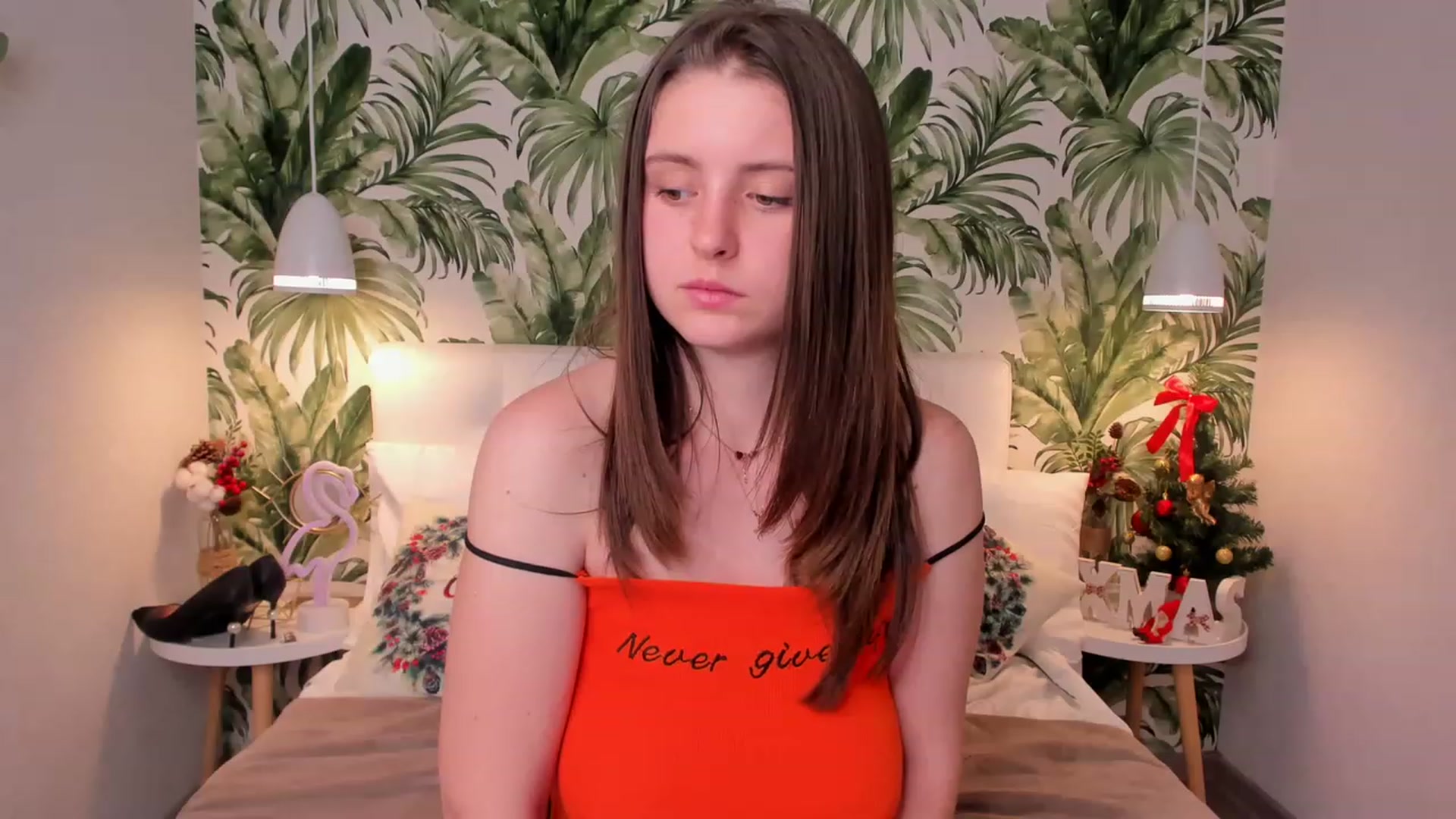 Gallery image thumbnail from ElsaJones's myfreecams stream on, 12/28/2022, 15:54 image 20 of 20