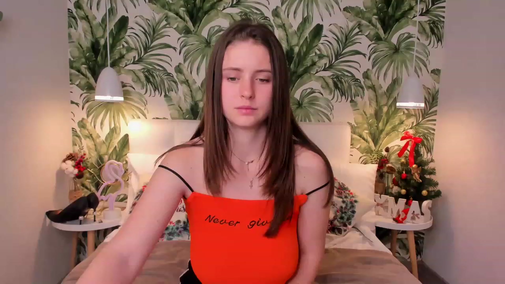 Gallery image thumbnail from ElsaJones's myfreecams stream on, 12/28/2022, 15:54 image 19 of 20