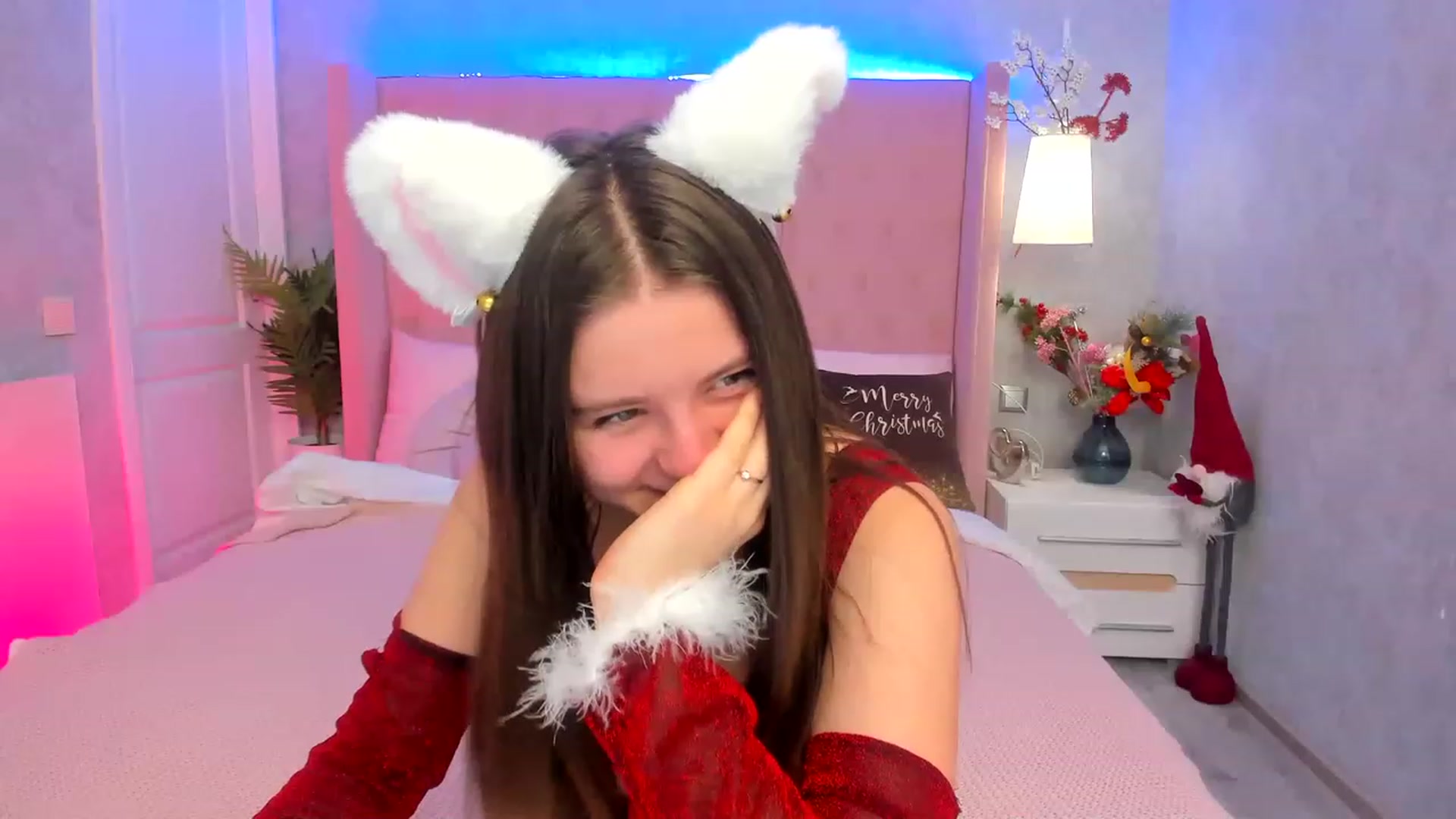 Gallery image thumbnail from ElsaJones's myfreecams stream on, 01/01/2023, 10:36 image 8 of 20