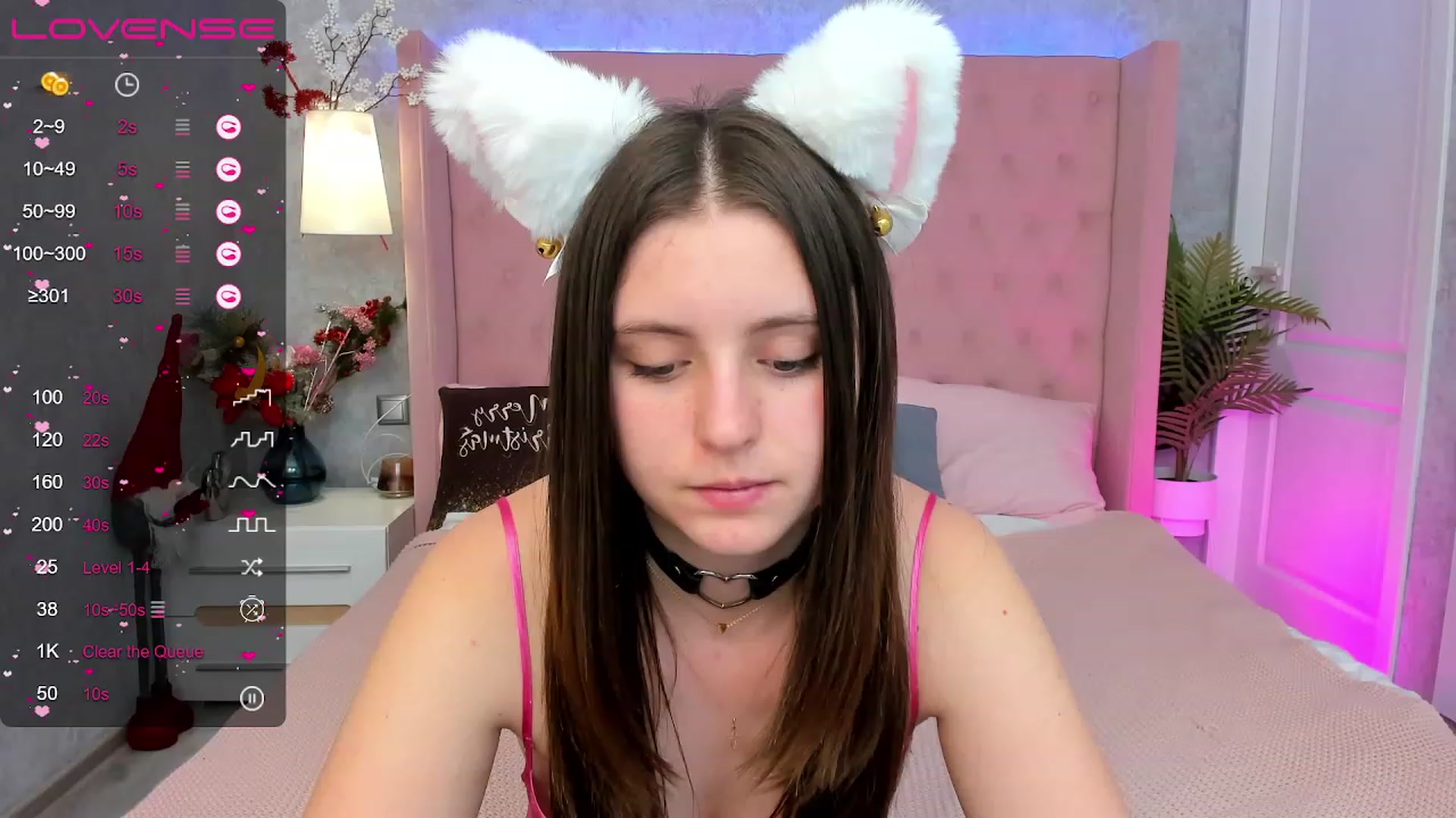 Gallery image thumbnail from ElsaJones's myfreecams stream on, 01/06/2023, 11:36 image 10 of 20