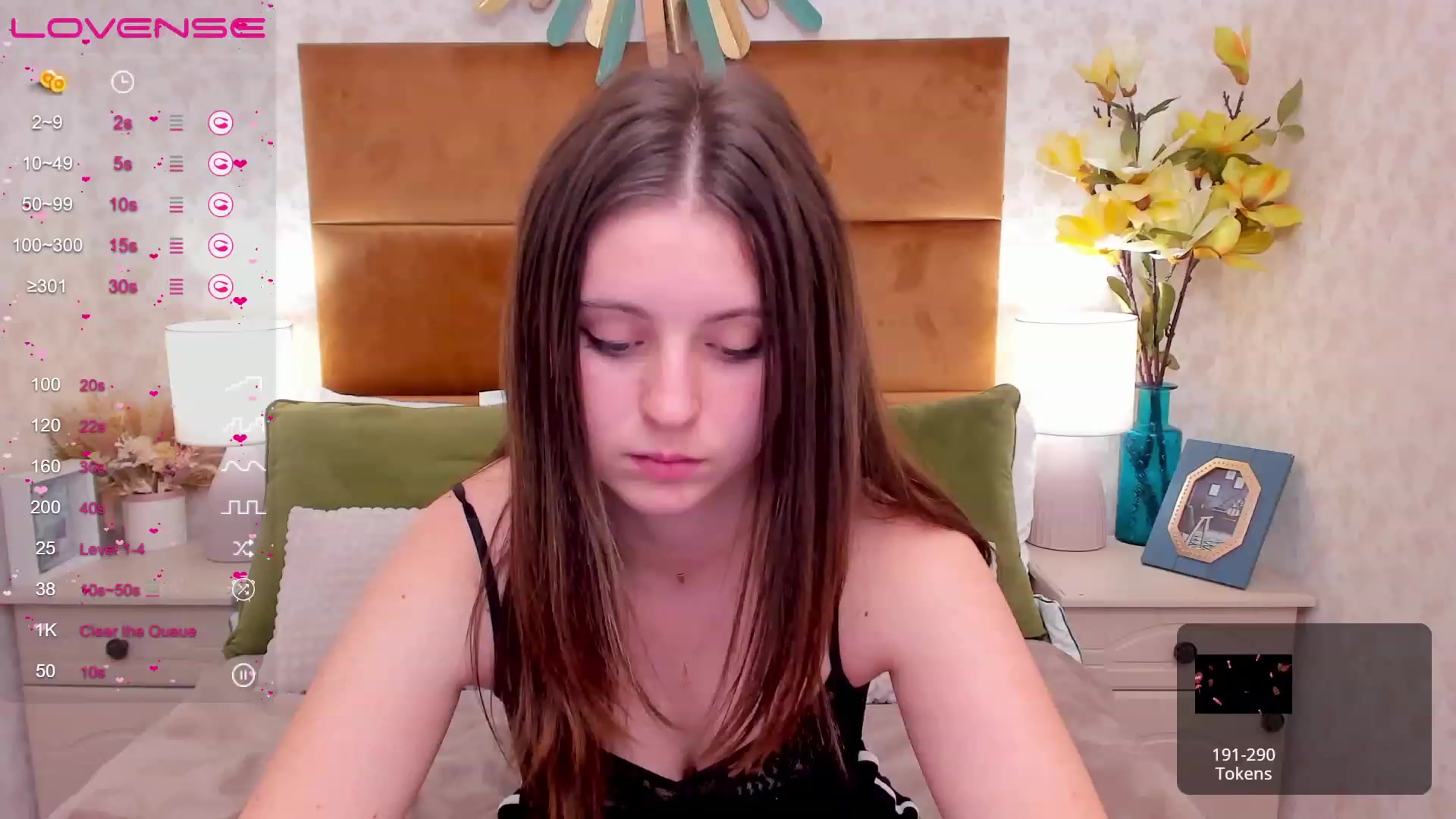 Gallery image thumbnail from ElsaJones's myfreecams stream on, 01/21/2023, 16:53 image 17 of 20