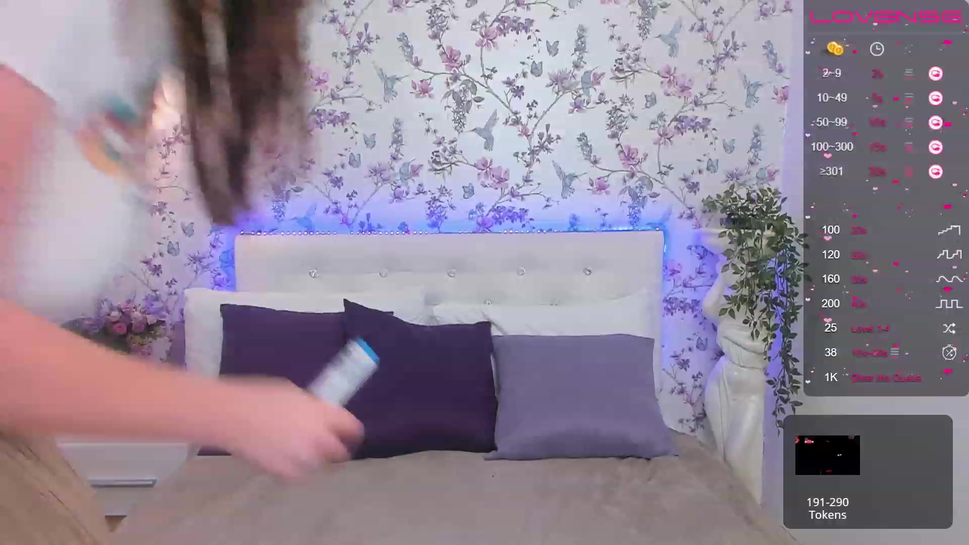 Gallery image thumbnail from ElsaJones's myfreecams stream on, 01/27/2023, 08:51 image 2 of 20