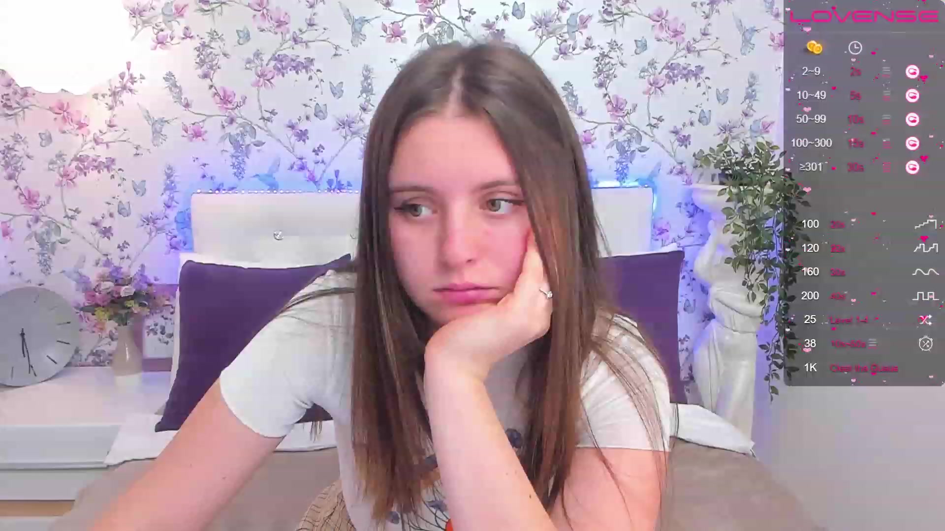 Gallery image thumbnail from ElsaJones's myfreecams stream on, 01/27/2023, 12:00 image 11 of 20