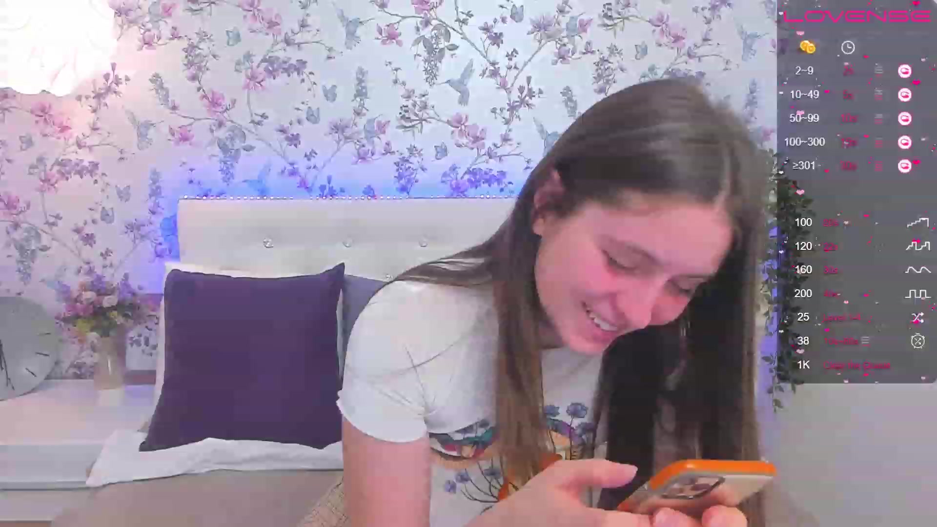 Gallery image thumbnail from ElsaJones's myfreecams stream on, 01/27/2023, 12:49 image 3 of 20