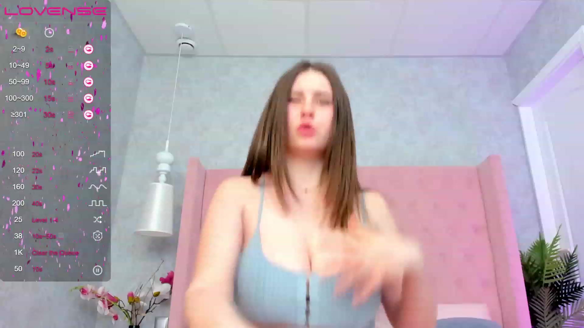 Gallery image thumbnail from ElsaJones's myfreecams stream on, 01/31/2023, 24:31 image 14 of 20