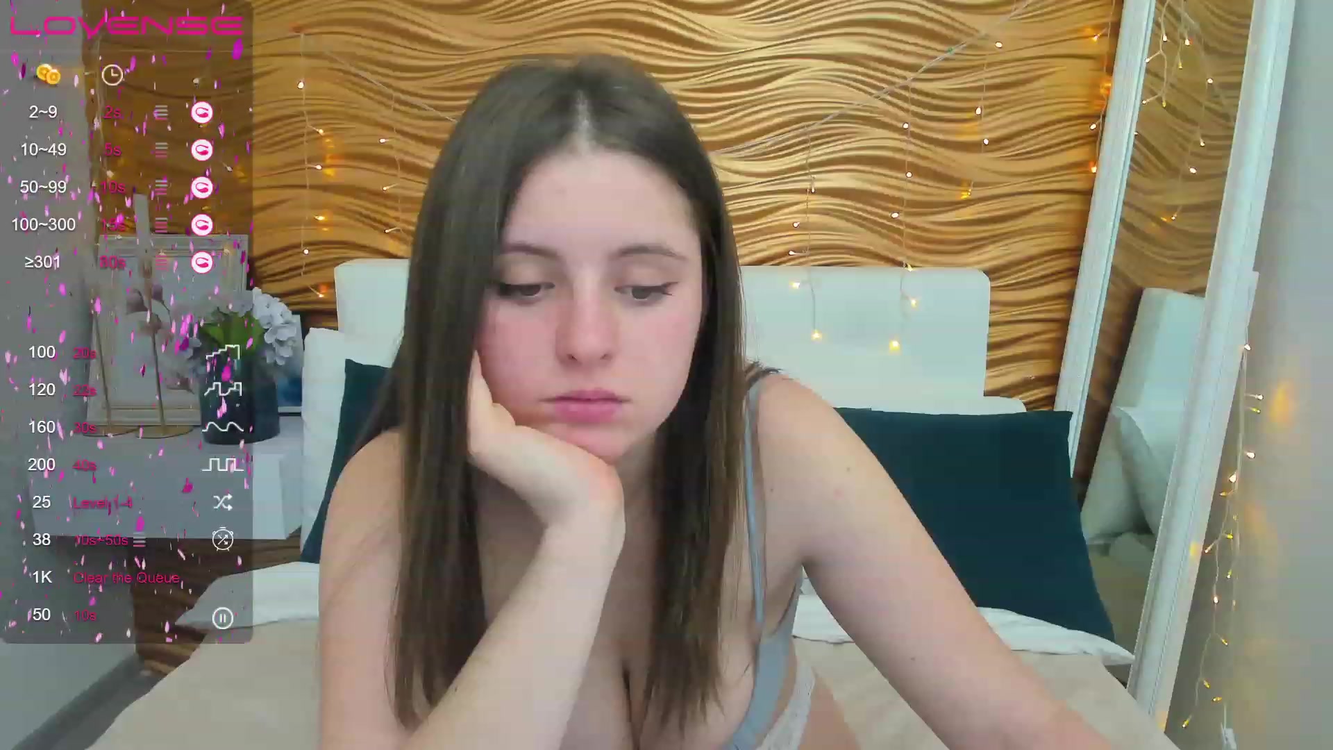 Gallery image thumbnail from ElsaJones's myfreecams stream on, 01/31/2023, 01:36 image 3 of 20
