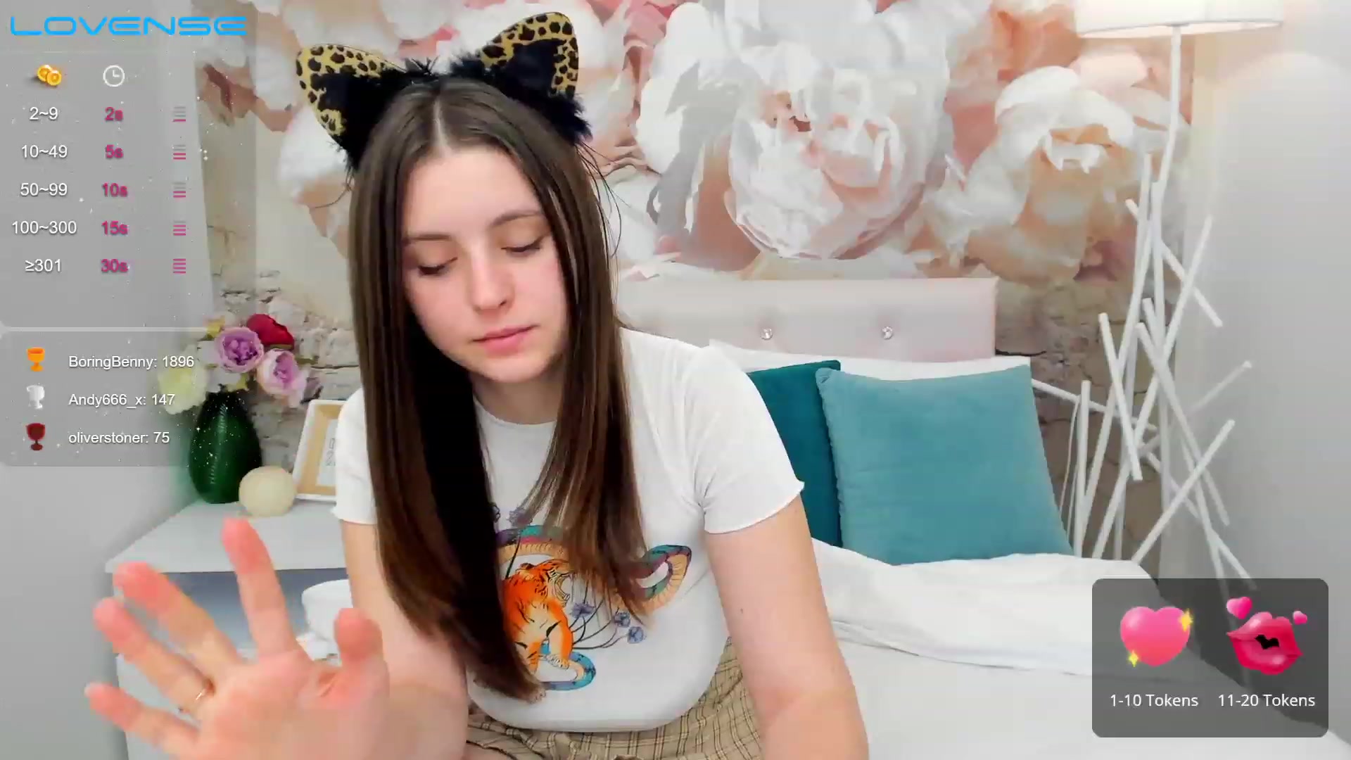 Gallery image thumbnail from ElsaJones's myfreecams stream on, 02/11/2023, 10:54 image 18 of 20