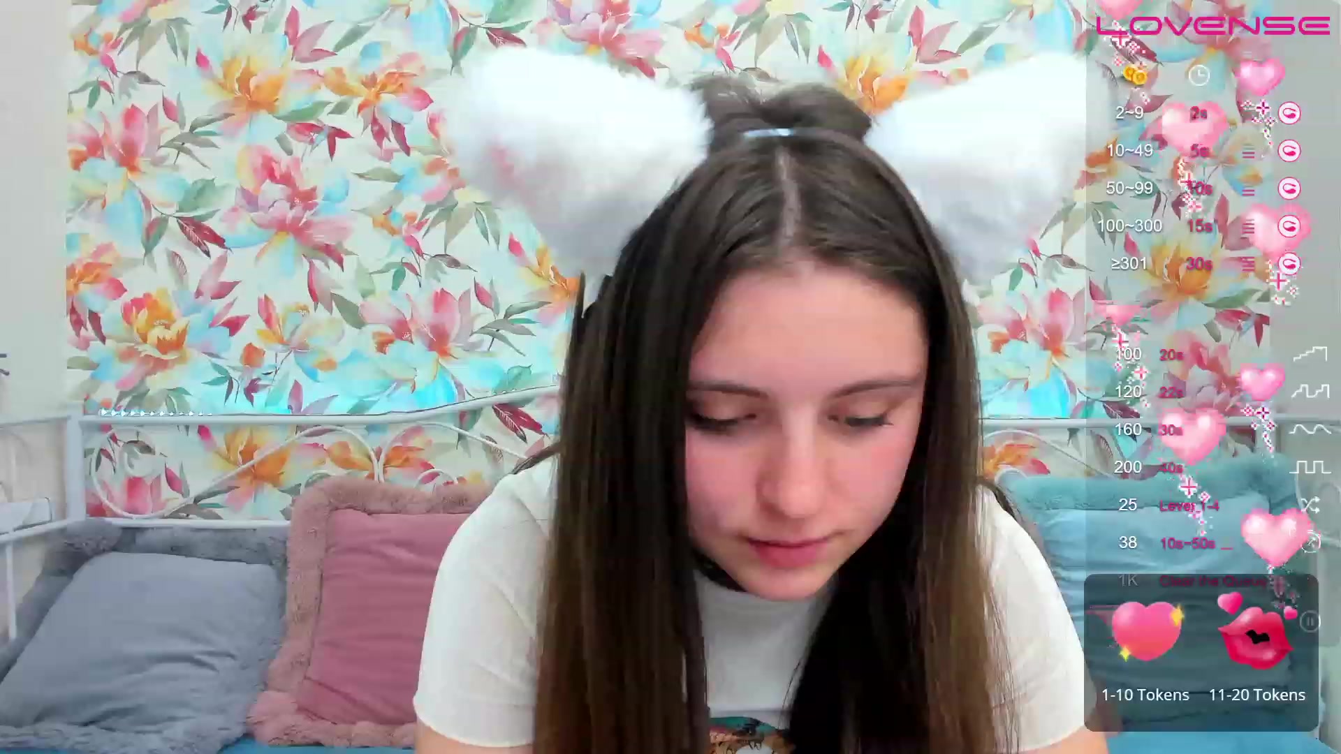 Gallery image thumbnail from ElsaJones's myfreecams stream on, 02/14/2023, 15:23 image 7 of 20