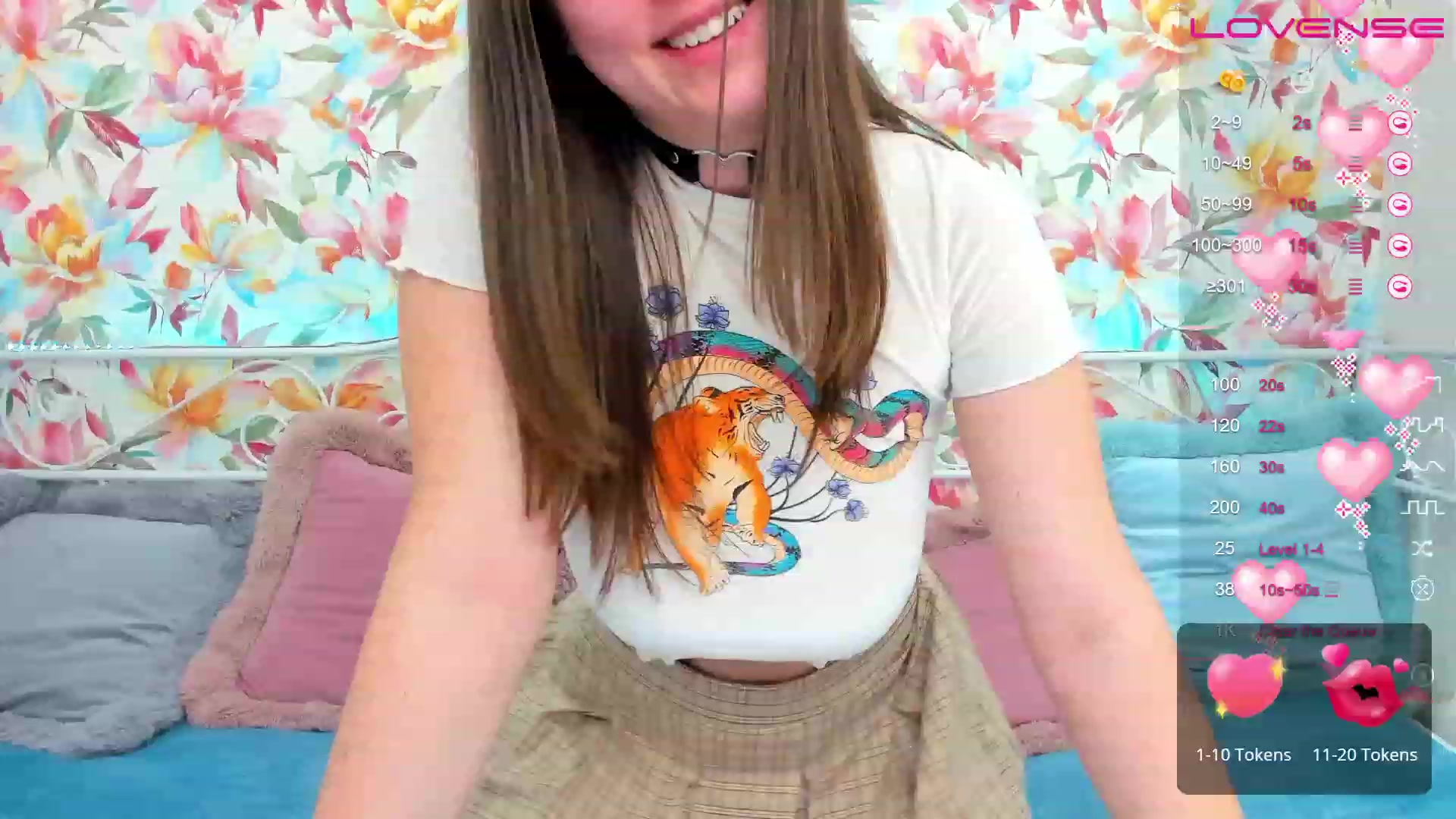 Gallery image thumbnail from ElsaJones's myfreecams stream on, 02/14/2023, 16:30 image 9 of 20