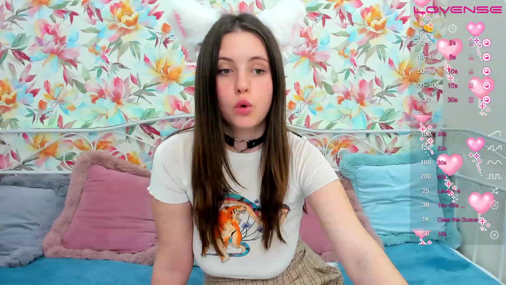 Gallery image thumbnail from ElsaJones's myfreecams stream on, 02/14/2023, 17:08 image 9 of 20
