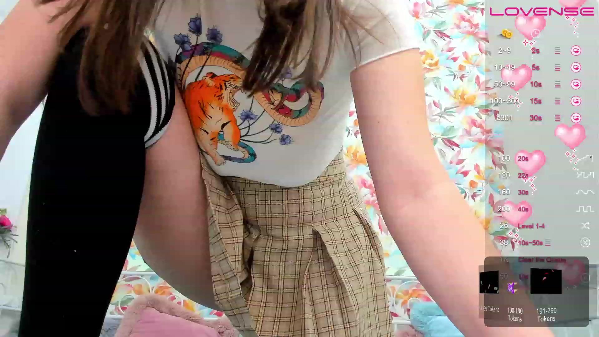 Gallery image thumbnail from ElsaJones's myfreecams stream on, 02/14/2023, 17:08 image 5 of 20