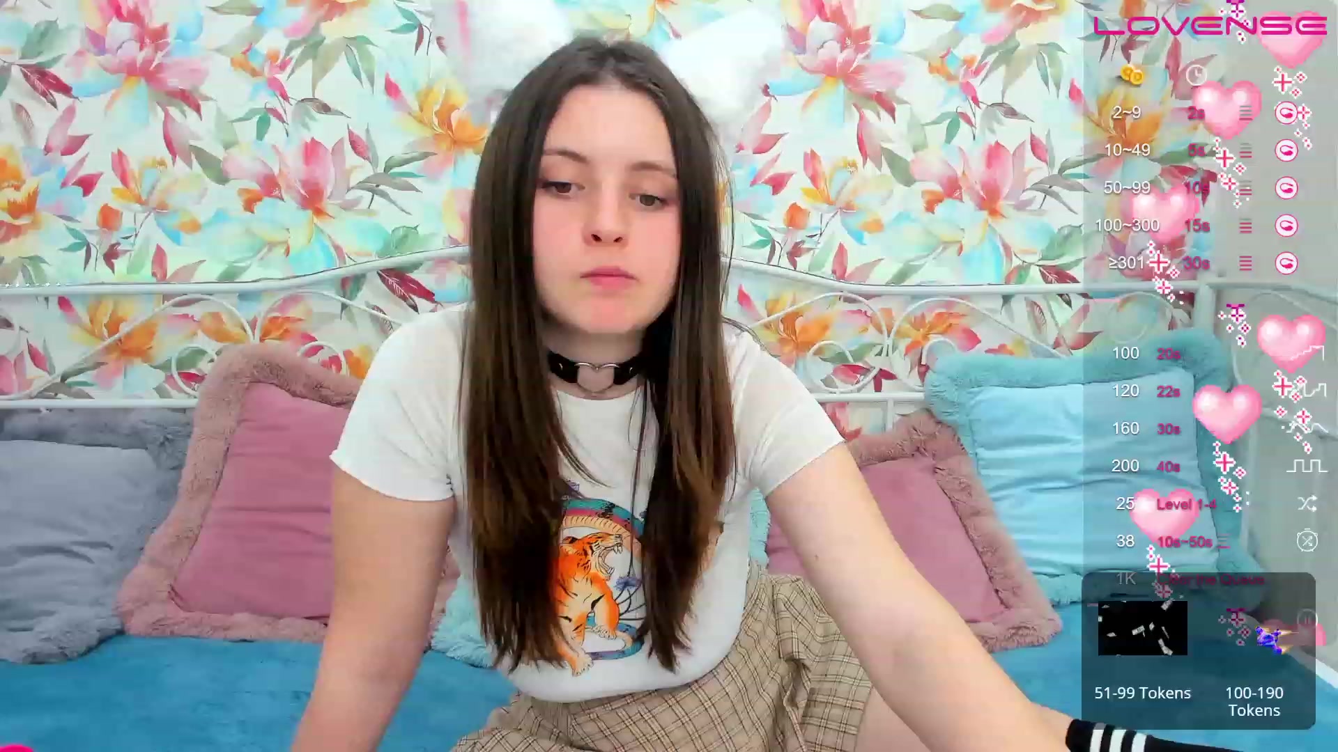 Gallery image thumbnail from ElsaJones's myfreecams stream on, 02/14/2023, 17:37 image 19 of 20