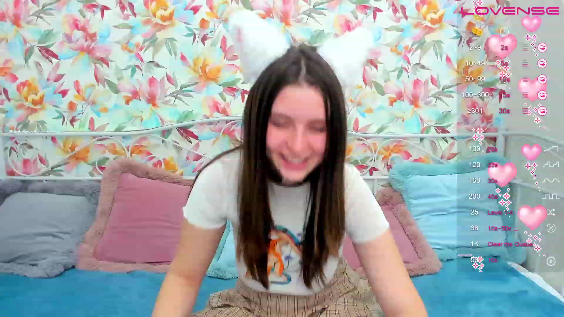 Gallery image thumbnail from ElsaJones's myfreecams stream on, 02/14/2023, 19:23 image 8 of 20