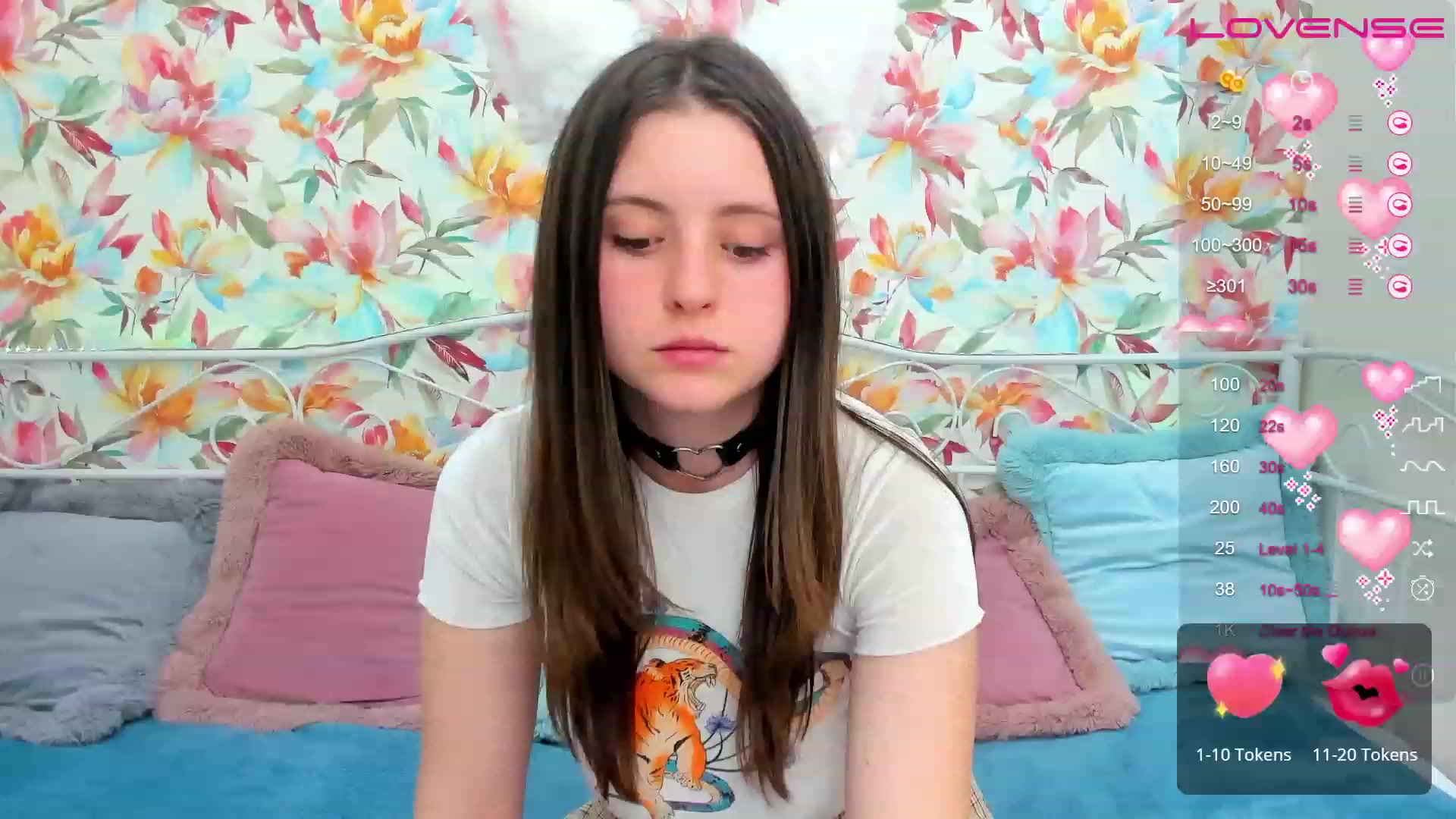 Gallery image thumbnail from ElsaJones's myfreecams stream on, 02/14/2023, 19:23 image 3 of 20