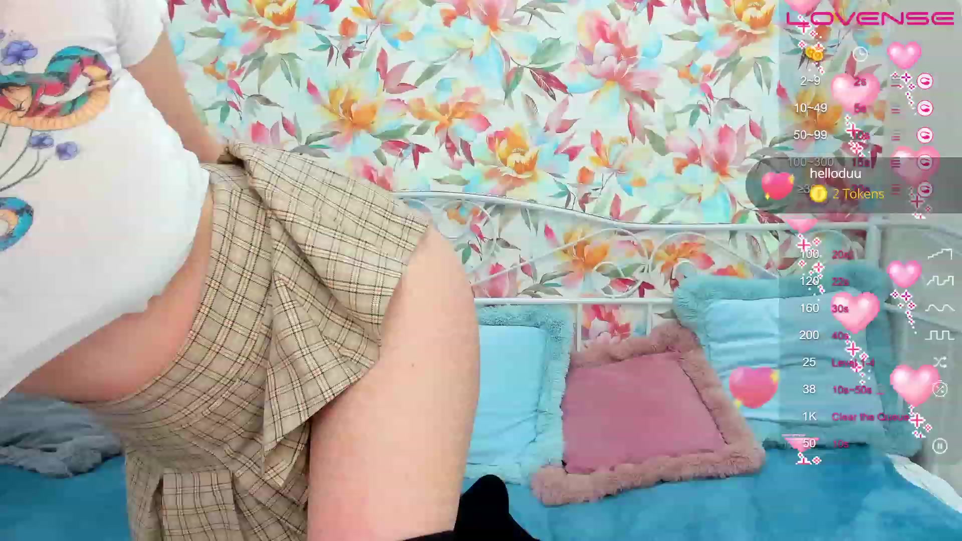 Gallery image thumbnail from ElsaJones's myfreecams stream on, 02/14/2023, 19:23 image 13 of 20