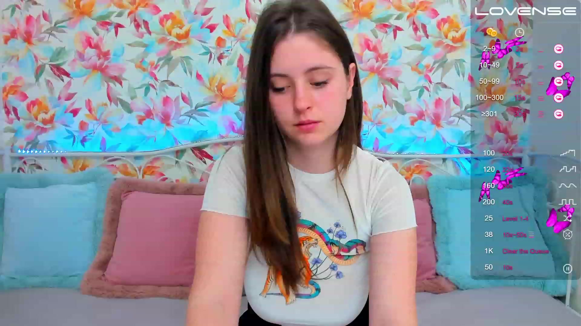 Gallery image thumbnail from ElsaJones's myfreecams stream on, 02/24/2023, 14:25 image 3 of 20