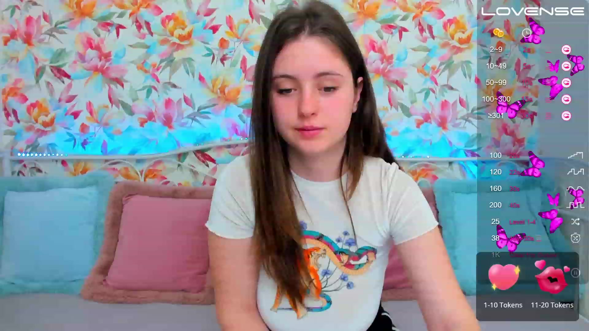 Gallery image thumbnail from ElsaJones's myfreecams stream on, 02/24/2023, 14:25 image 10 of 20