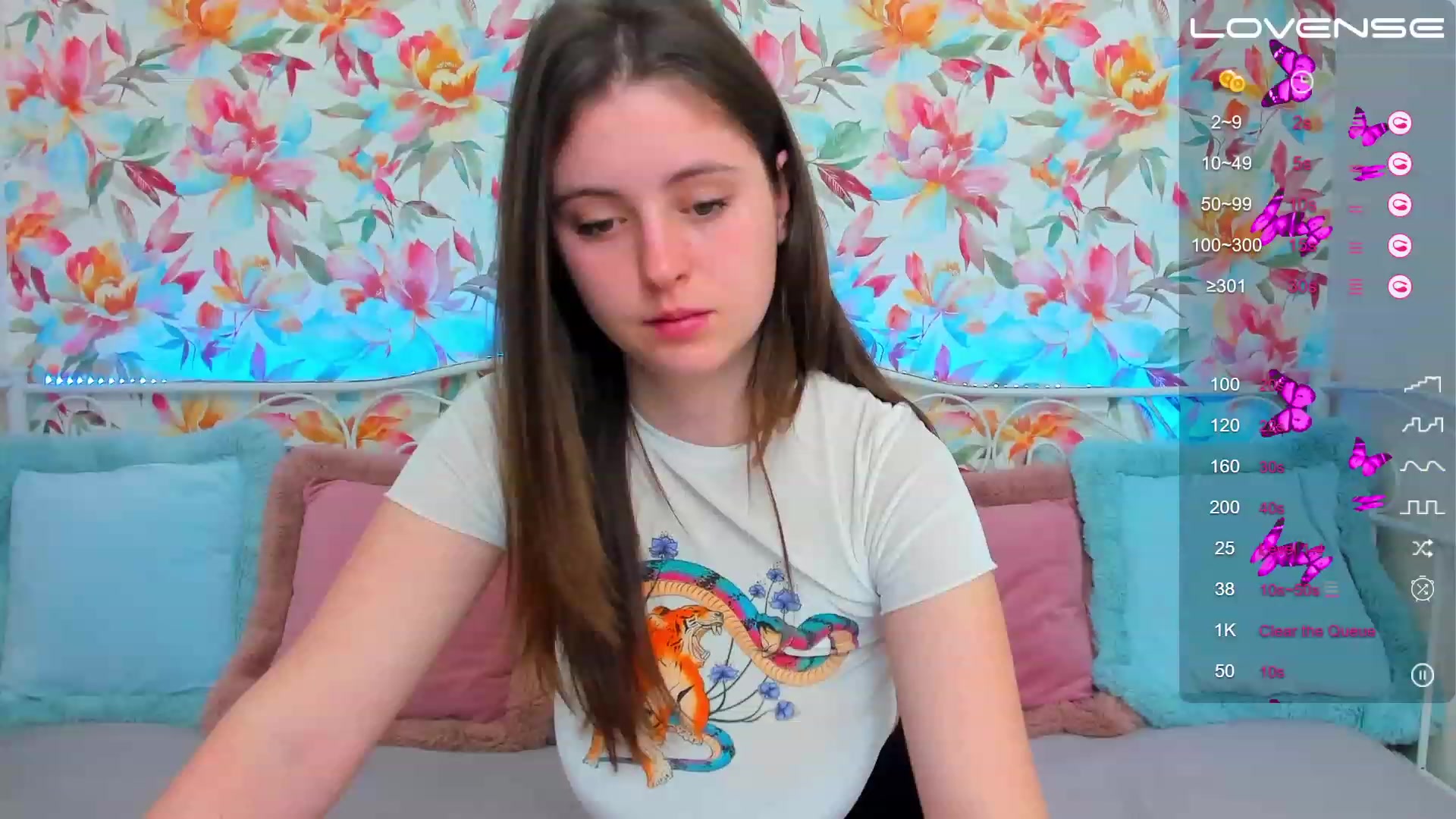 Gallery image thumbnail from ElsaJones's myfreecams stream on, 02/24/2023, 14:25 image 11 of 20