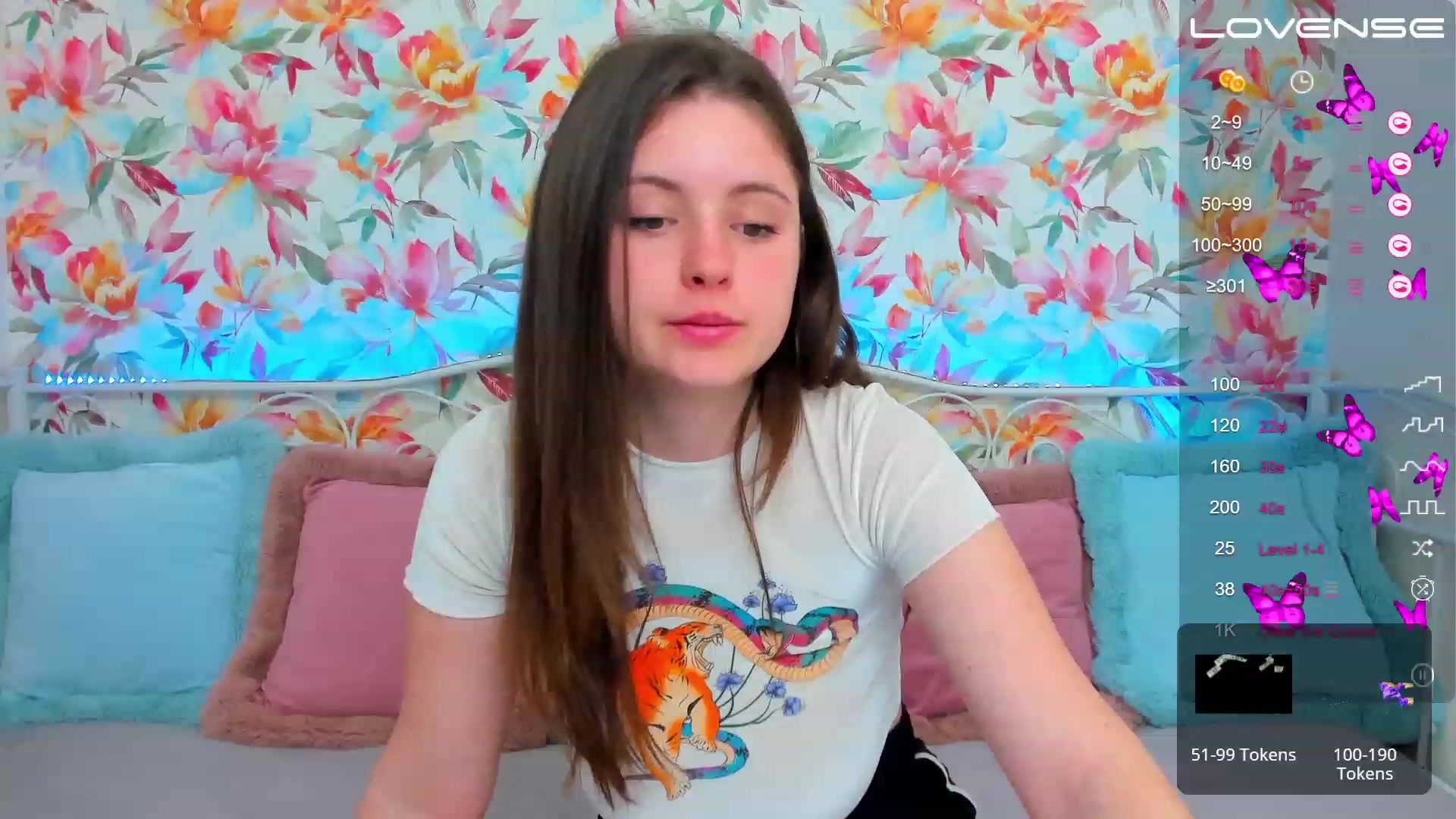 Gallery image thumbnail from ElsaJones's myfreecams stream on, 02/24/2023, 14:25 image 9 of 20