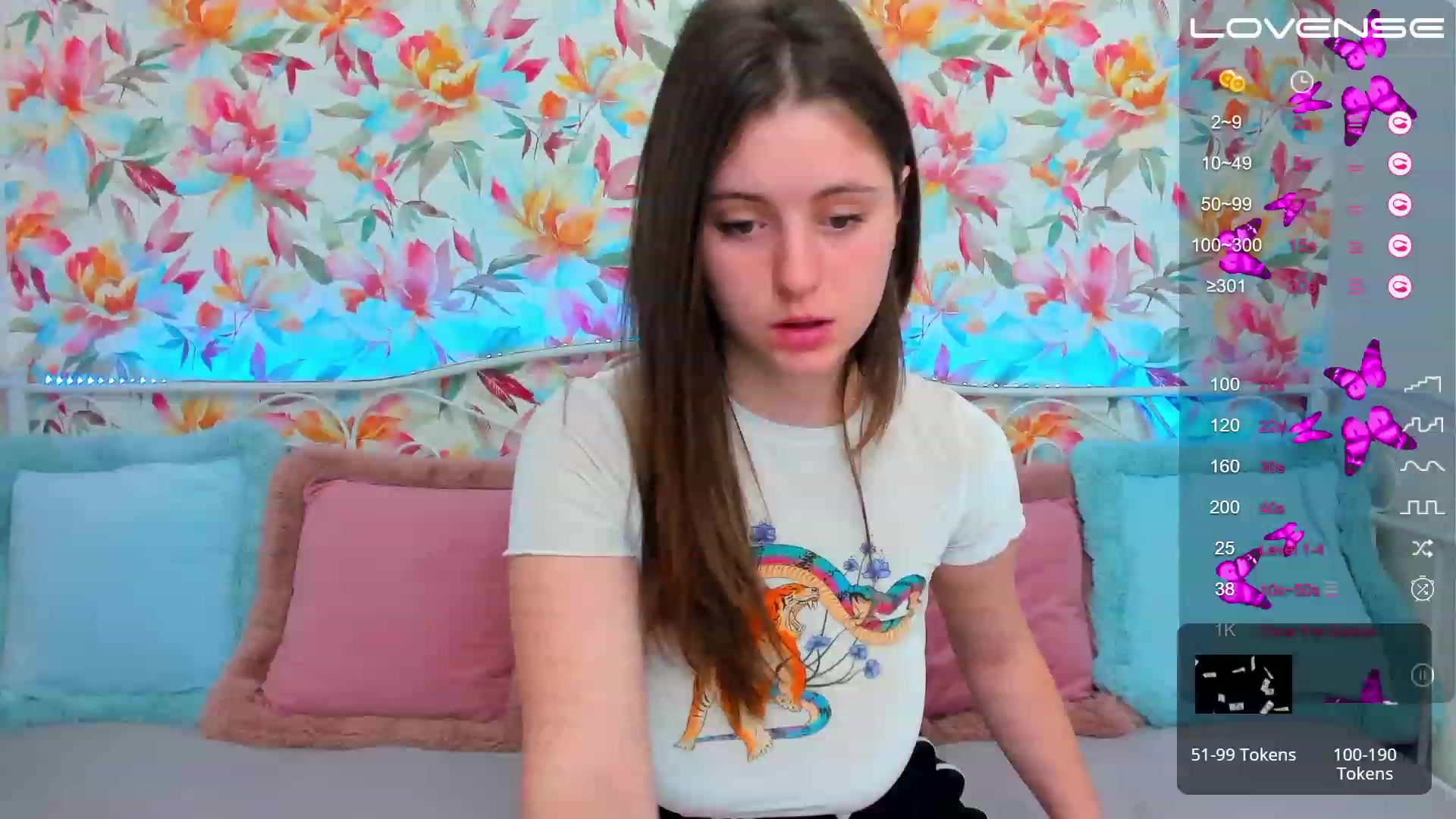 Gallery image thumbnail from ElsaJones's myfreecams stream on, 02/24/2023, 14:25 image 5 of 20