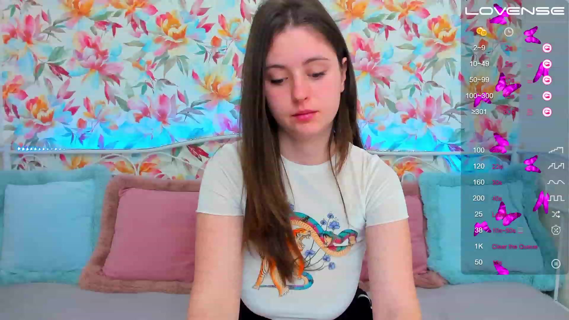 Gallery image thumbnail from ElsaJones's myfreecams stream on, 02/24/2023, 14:25 image 6 of 20