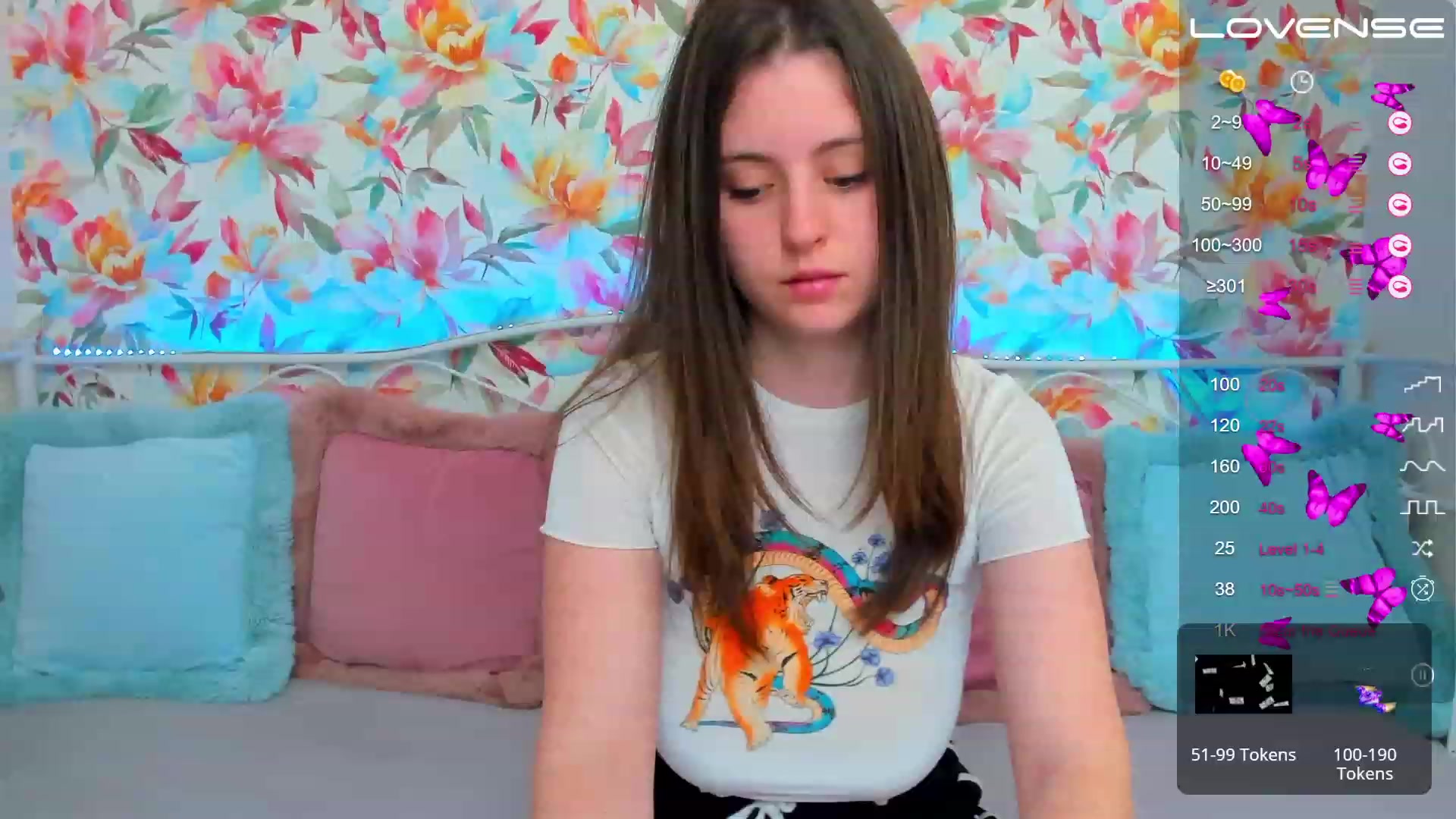Gallery image thumbnail from ElsaJones's myfreecams stream on, 02/24/2023, 15:42 image 4 of 20